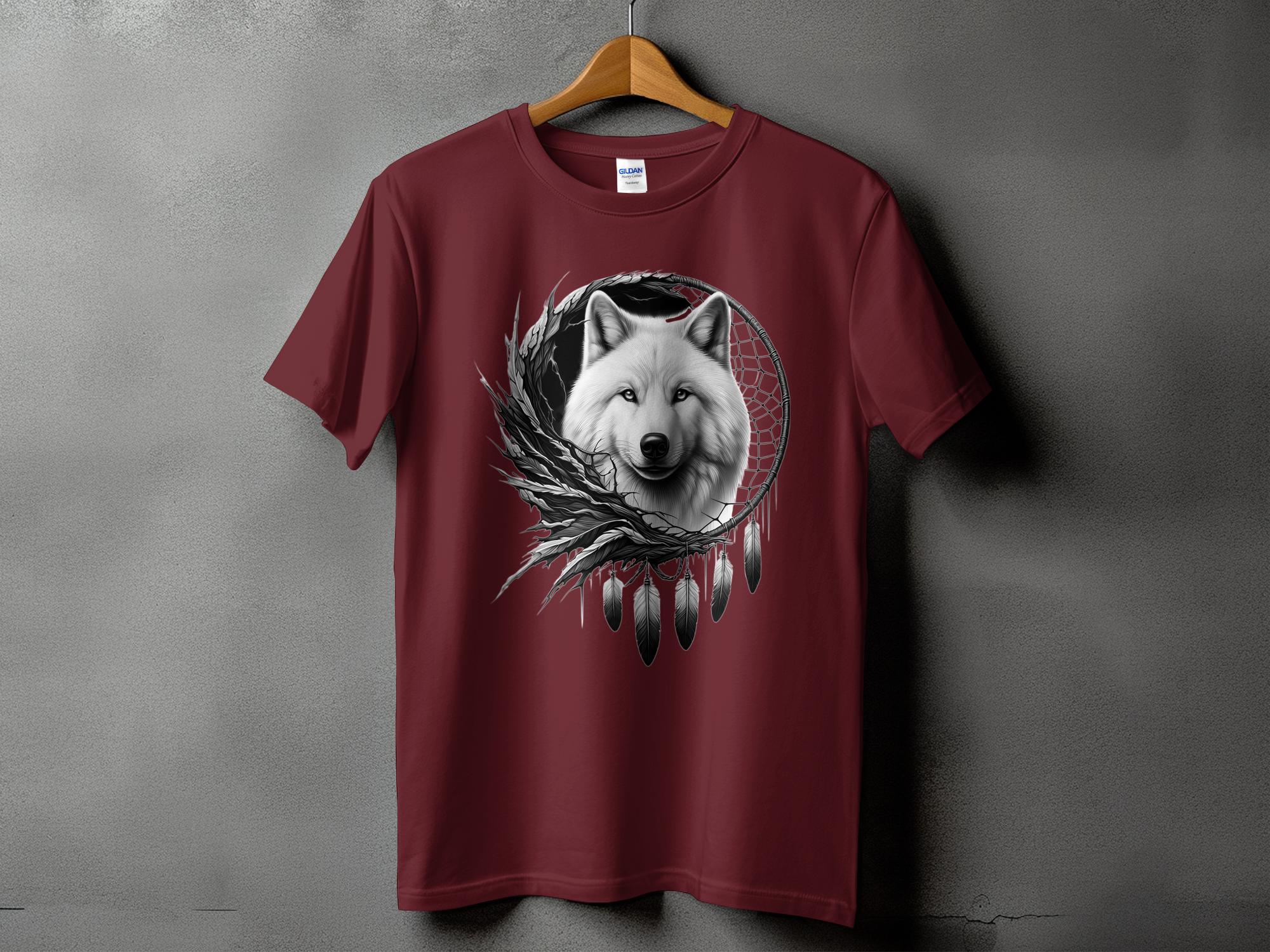 Dreamcatcher Wolf - Coloured Gildan T-Shirt Realistic Native American Talisman Unisex Mythology Tee Graphic Design