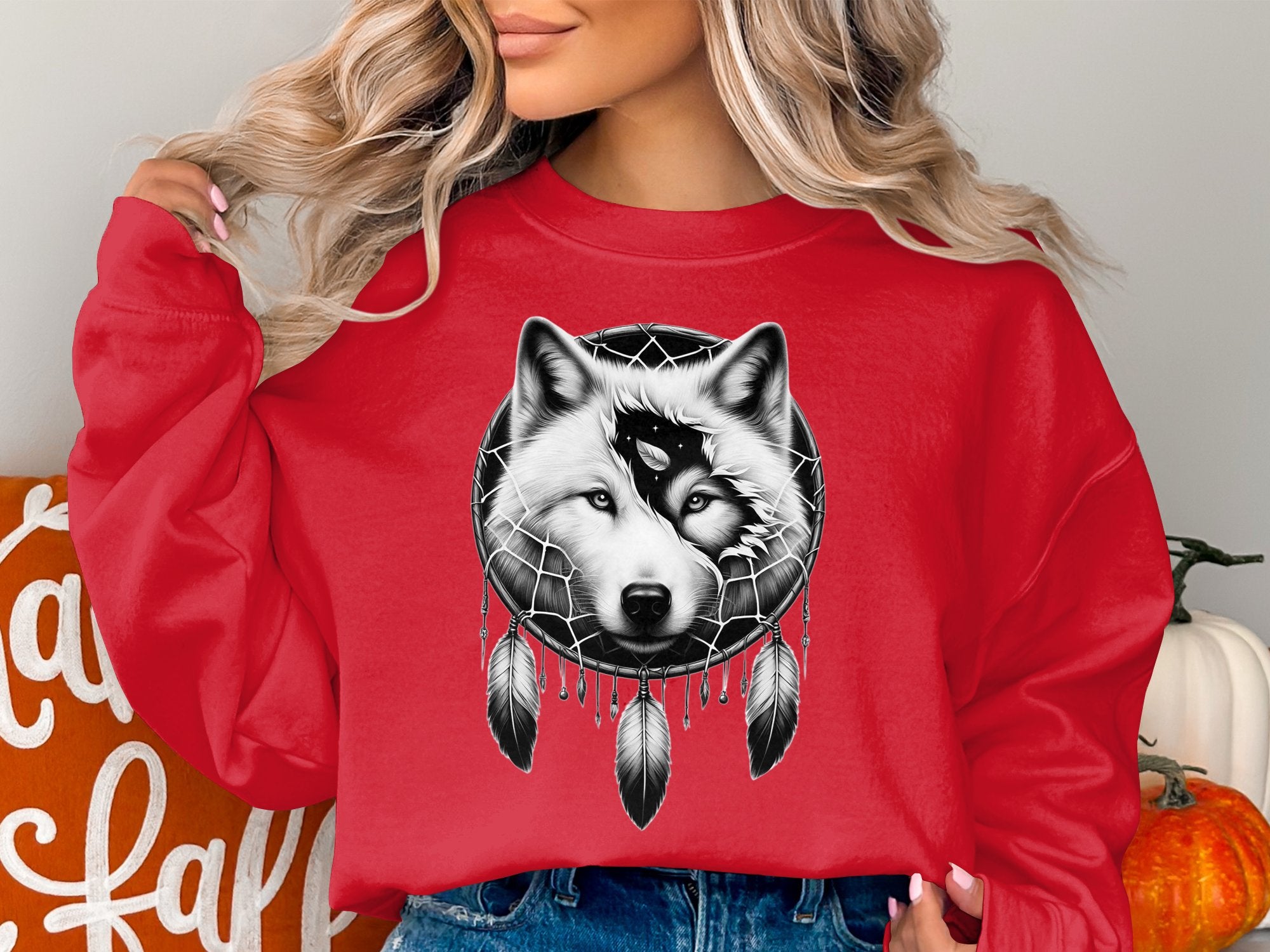 Dreamcatcher Wolf - Coloured Gildan Sweatshirt Realistic Native American Talisman Unisex Mythology Tee Graphic Design