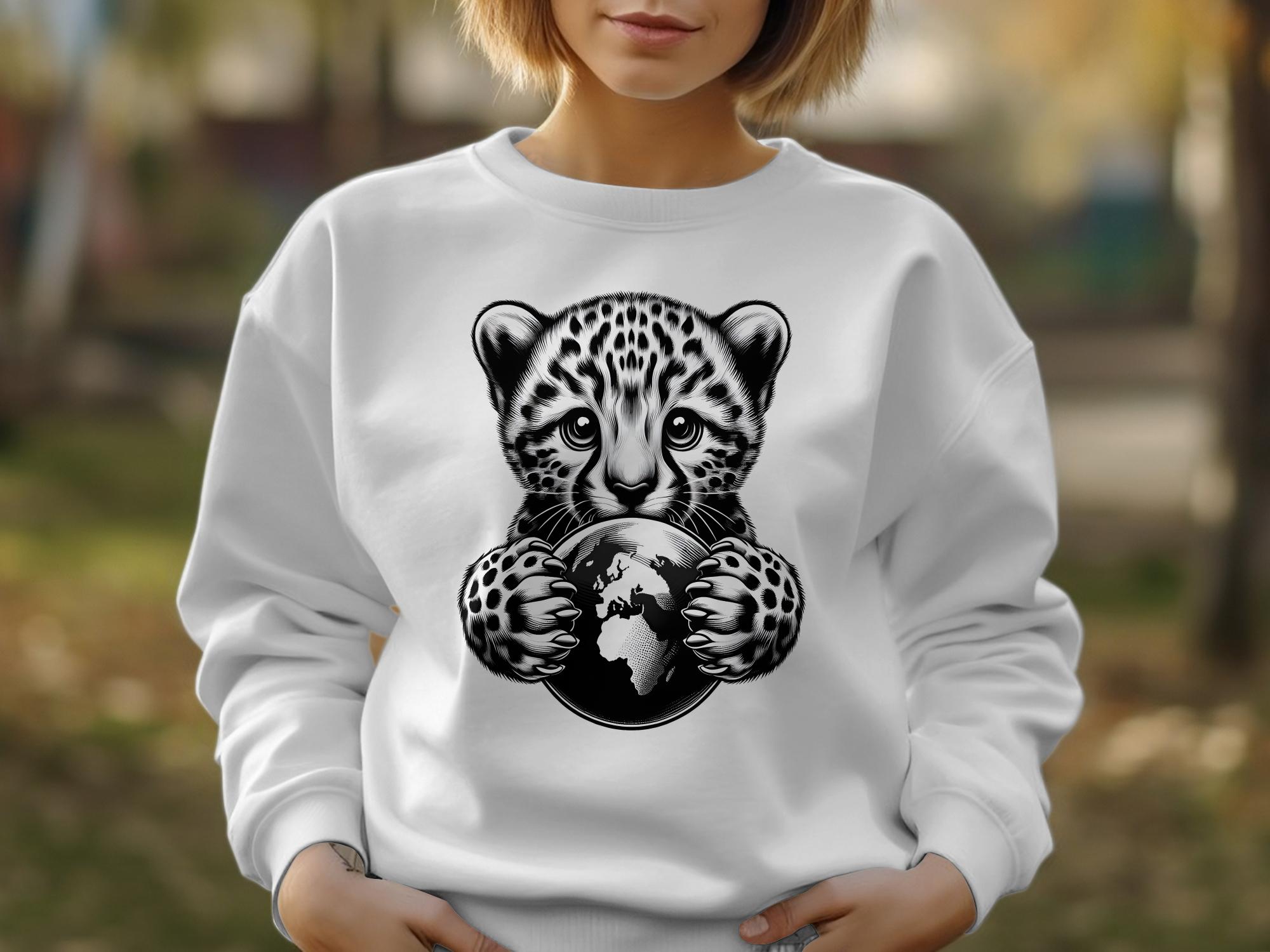 Cheetah World - Coloured Gildan Sweatshirt Realistic Animal Talisman Unisex Cute Tee Graphic Design