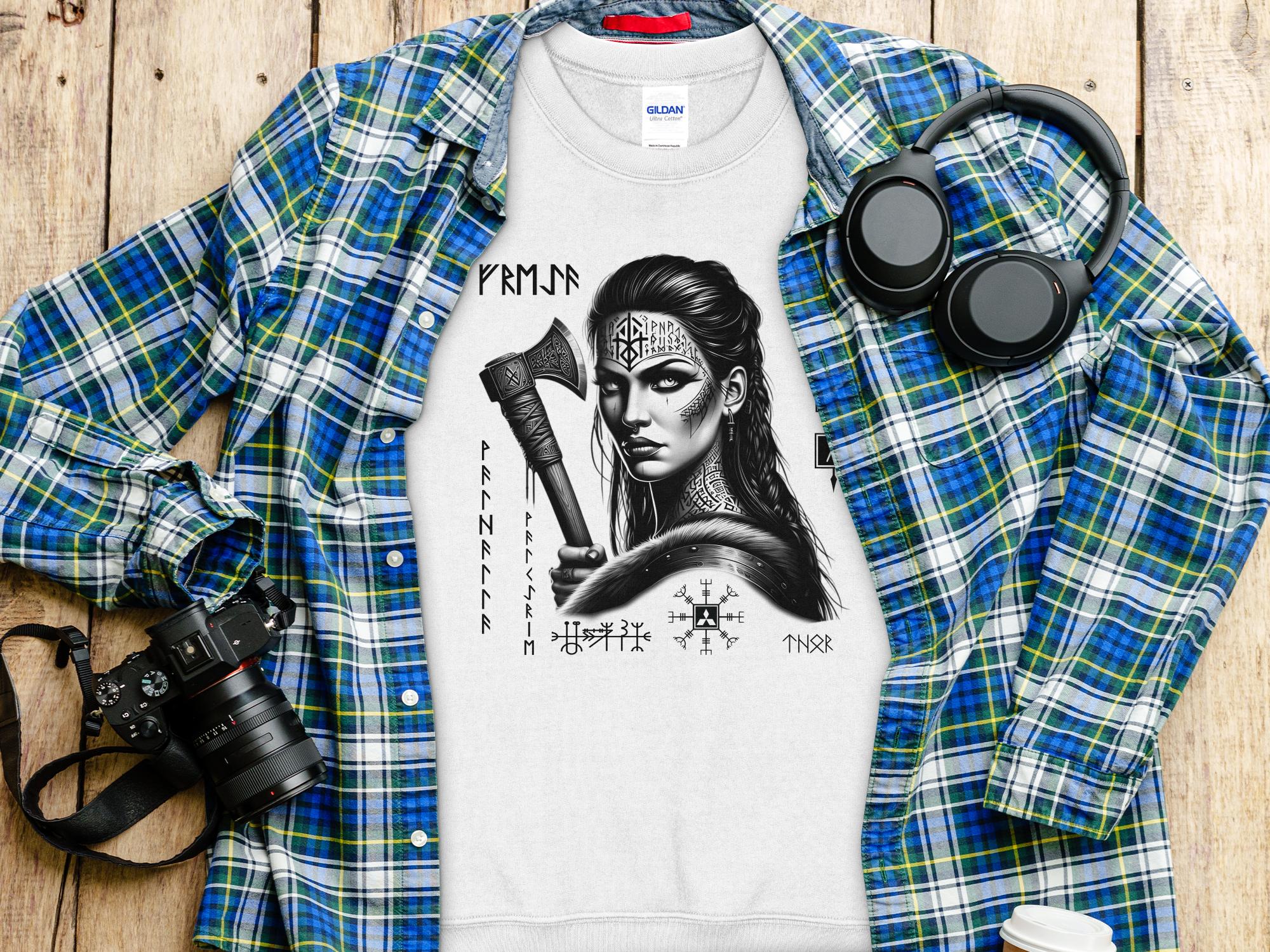 Viking Shield Maiden - Coloured Gildan Sweatshirt Realistic Norse Talisman Men Women Unisex Valhalla Tee Graphic Design