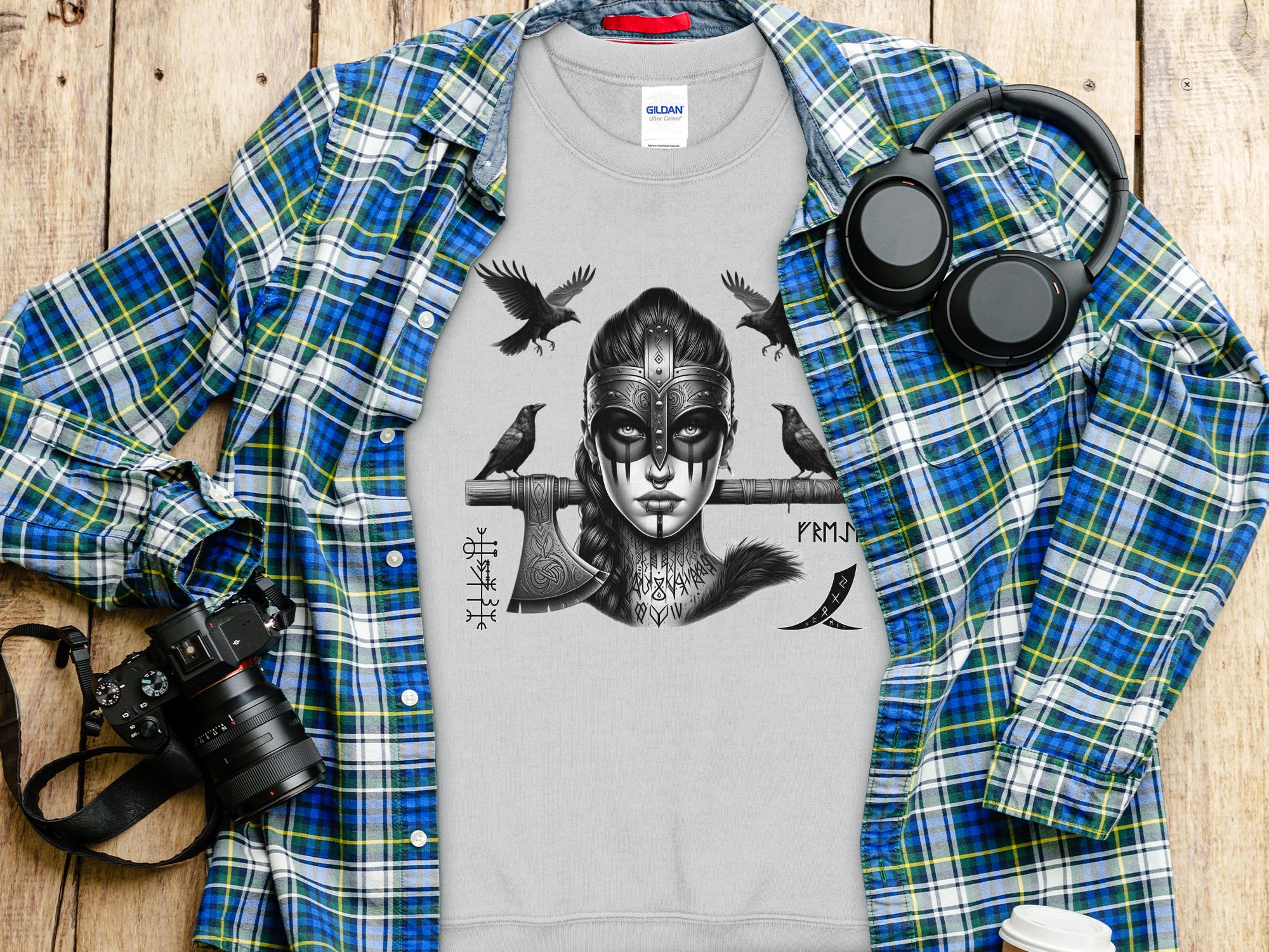 Viking Shield Maiden - Coloured Gildan Sweatshirt Realistic Norse Talisman Men Women Unisex Valhalla Tee Graphic Design