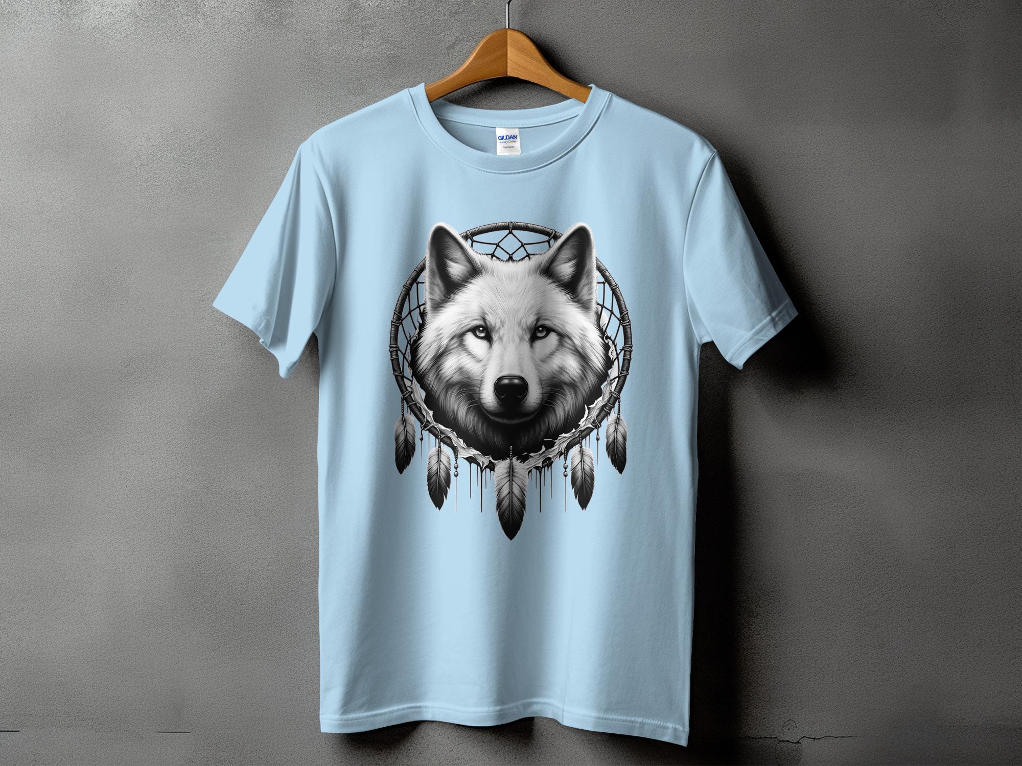 Dreamcatcher Wolf - Coloured Gildan T-Shirt Realistic Native American Talisman Unisex Mythology Tee Graphic Design