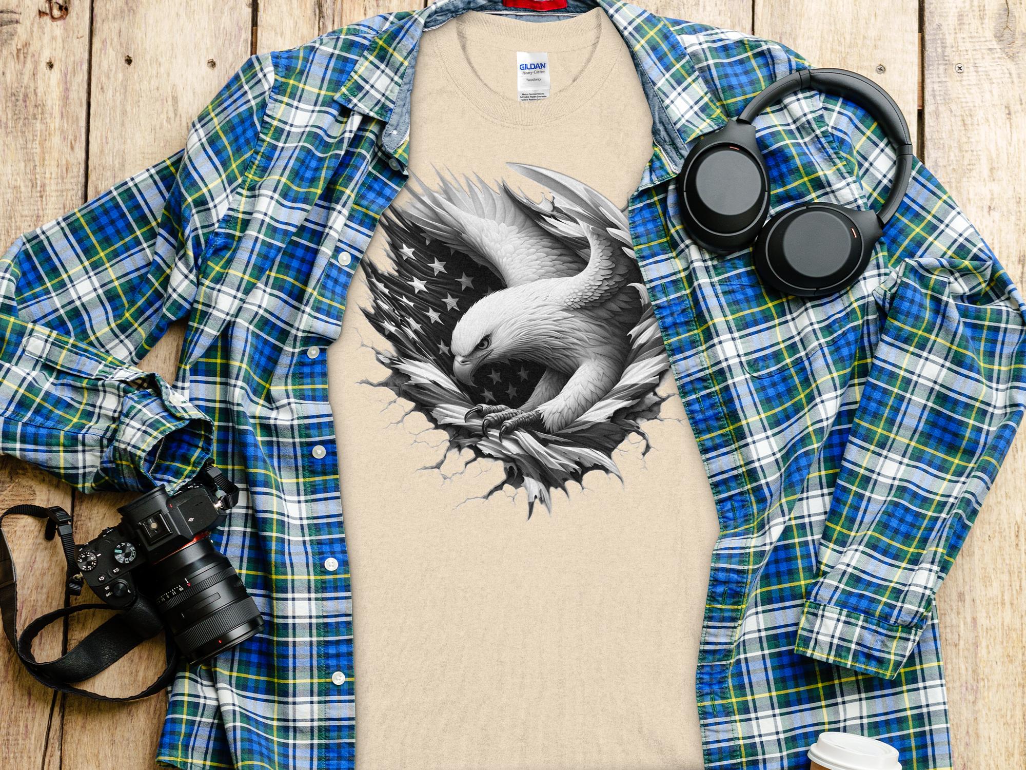 Eagle Patriot - Coloured Gildan T-Shirt Realistic Animal Talisman Unisex Tee Graphic Design