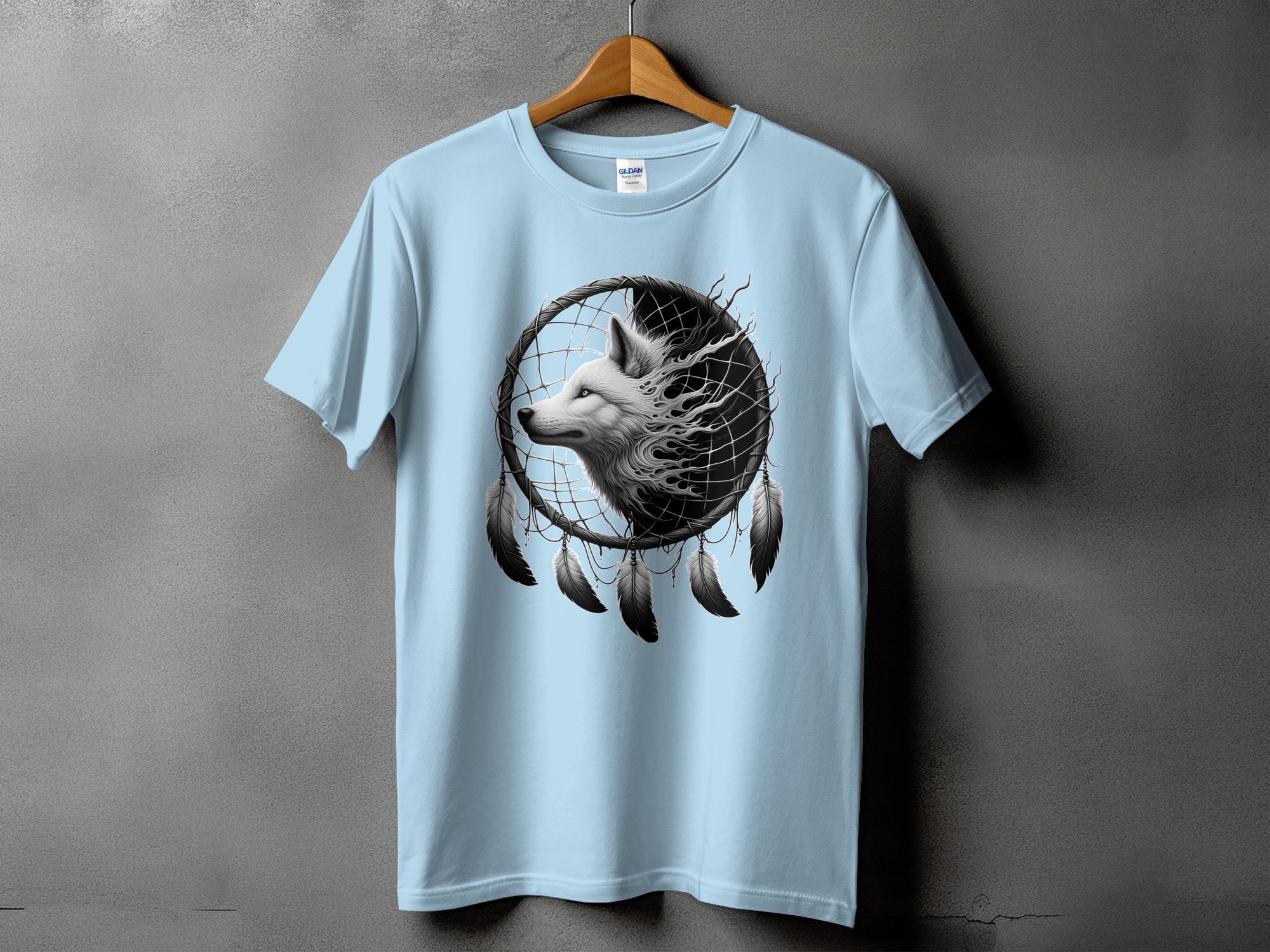 Dreamcatcher Wolf - Coloured Gildan T-Shirt Realistic Native American Talisman Unisex Mythology Tee Graphic Design