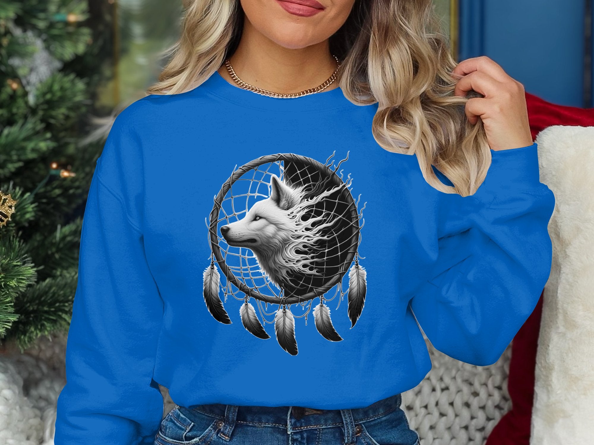 Dreamcatcher Wolf - Coloured Gildan Sweatshirt Realistic Native American Talisman Unisex Mythology Tee Graphic Design