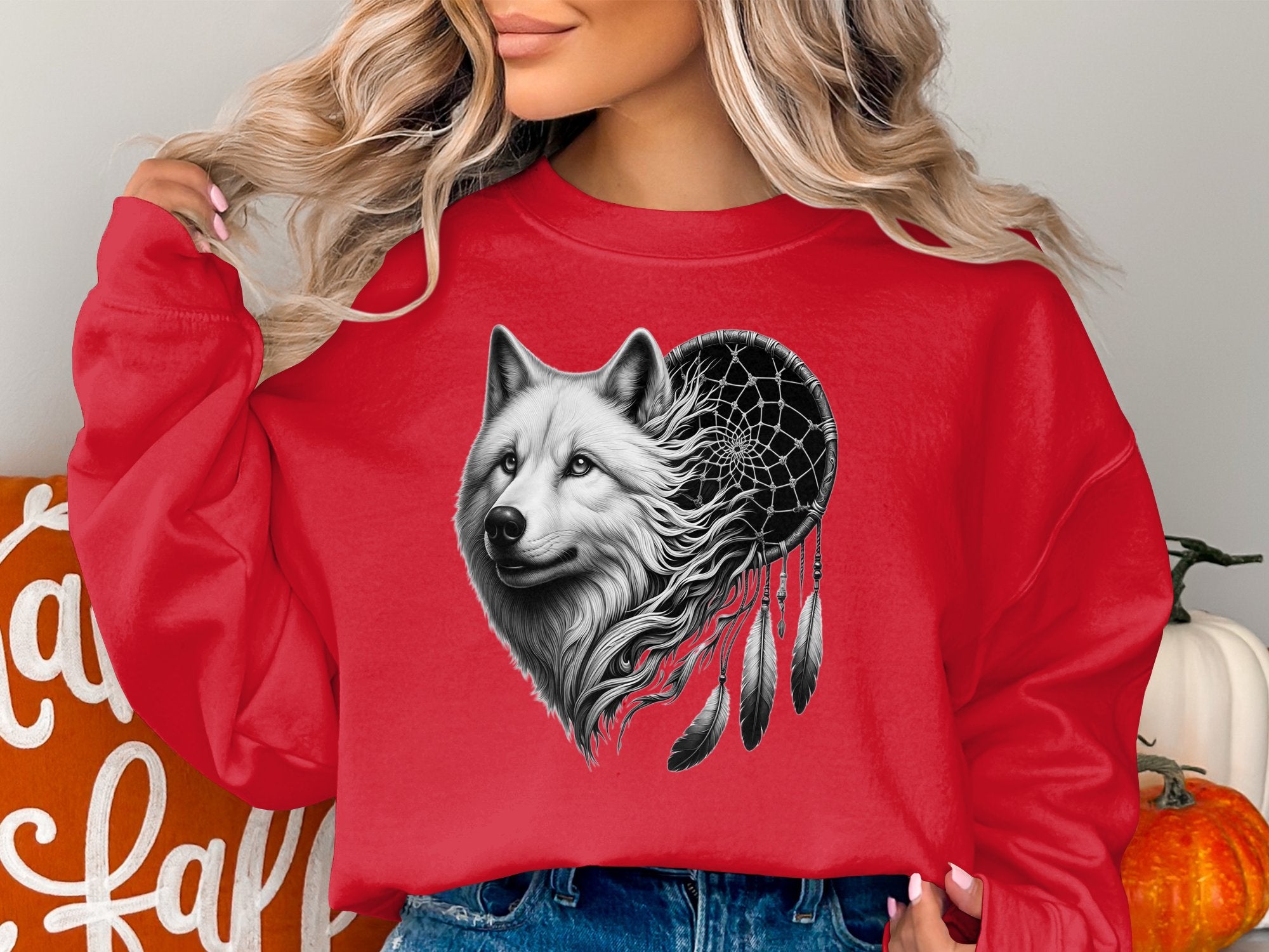 Dreamcatcher Wolf - Coloured Gildan Sweatshirt Realistic Native American Talisman Unisex Mythology Tee Graphic Design