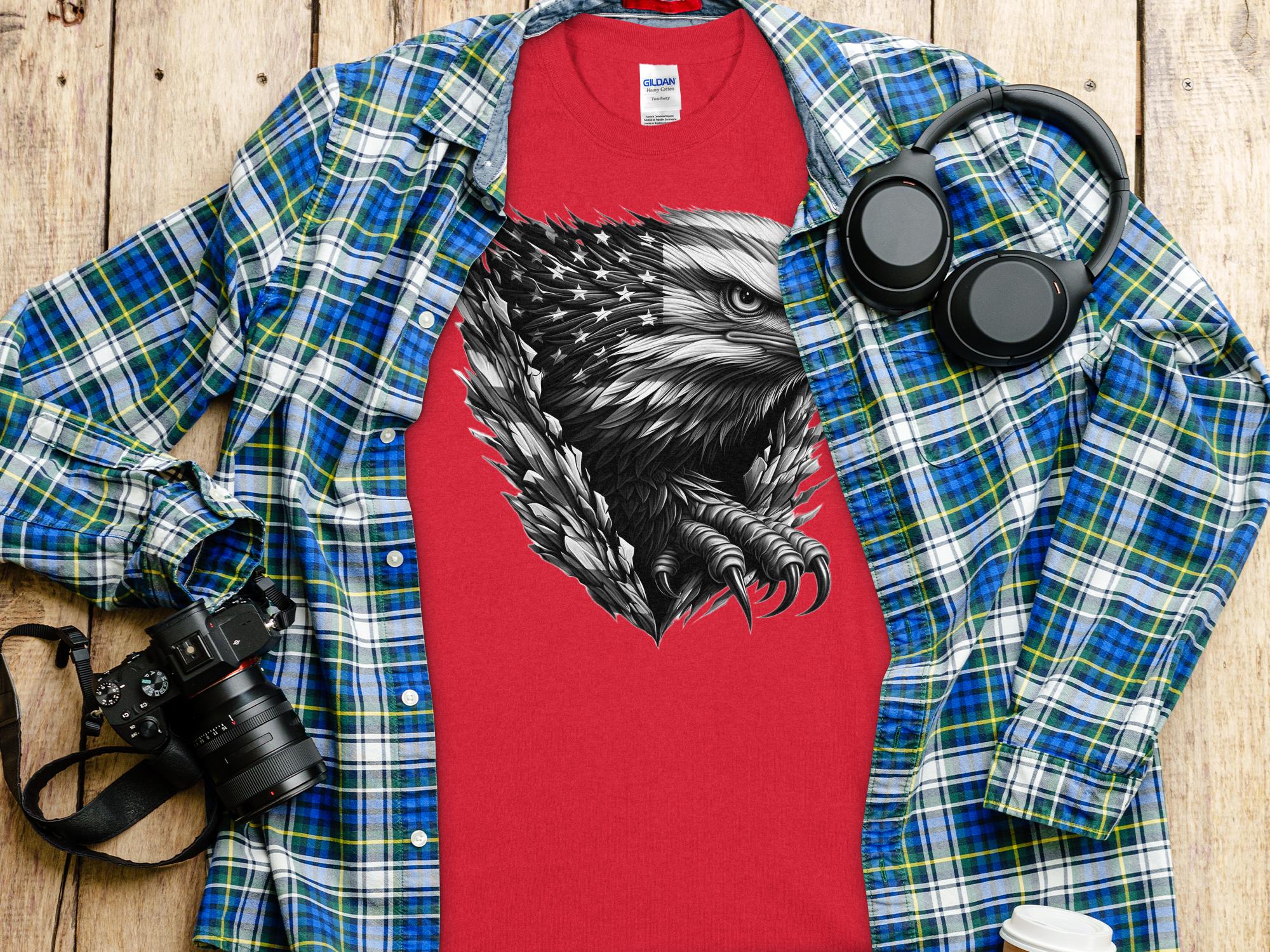 Eagle Patriot - Coloured Gildan T-Shirt Realistic Animal Talisman Unisex Tee Graphic Design