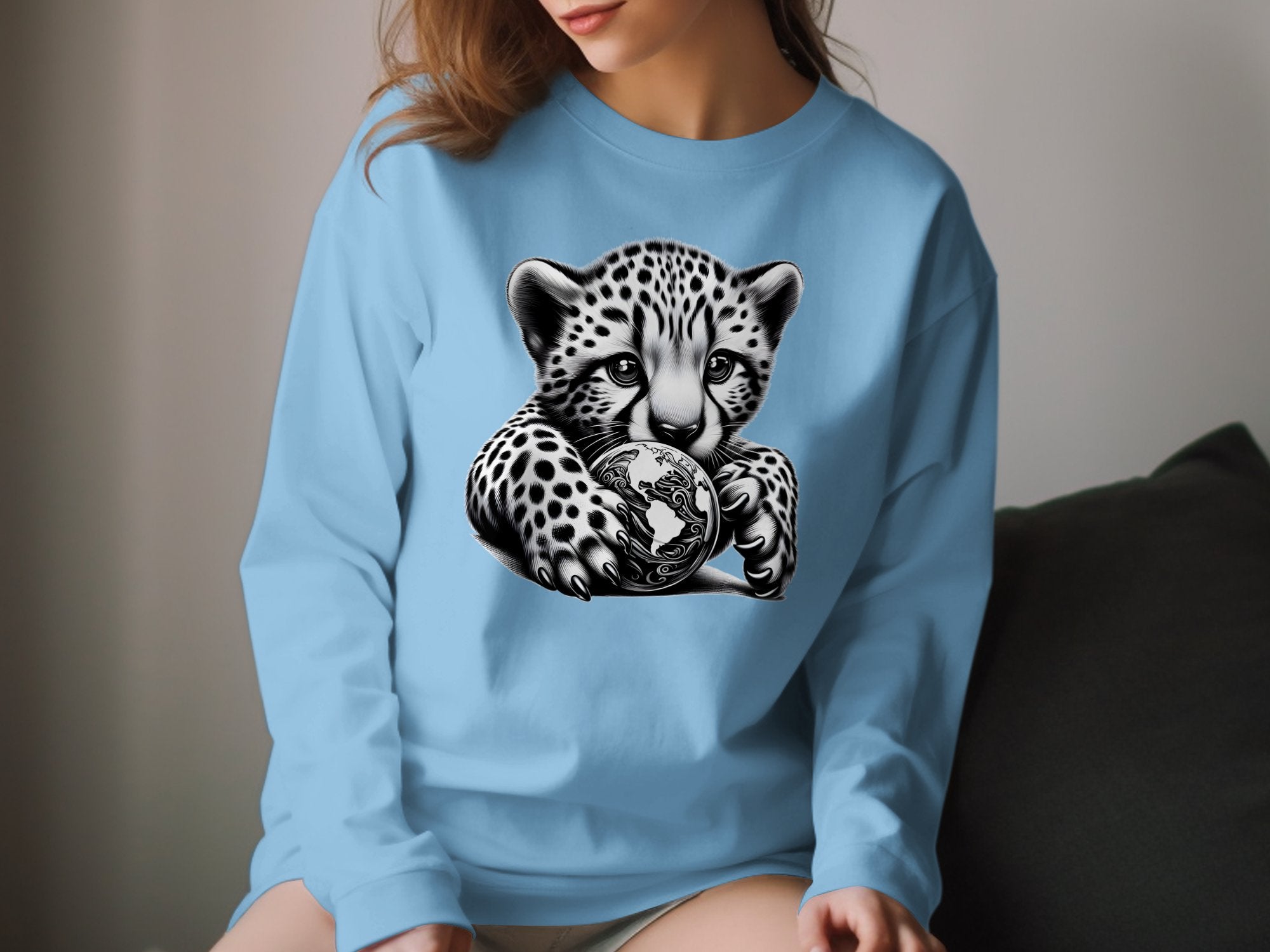 Cheetah World - Coloured Gildan Long Sleeve Realistic Animal Talisman Unisex Cute Tee Graphic Design