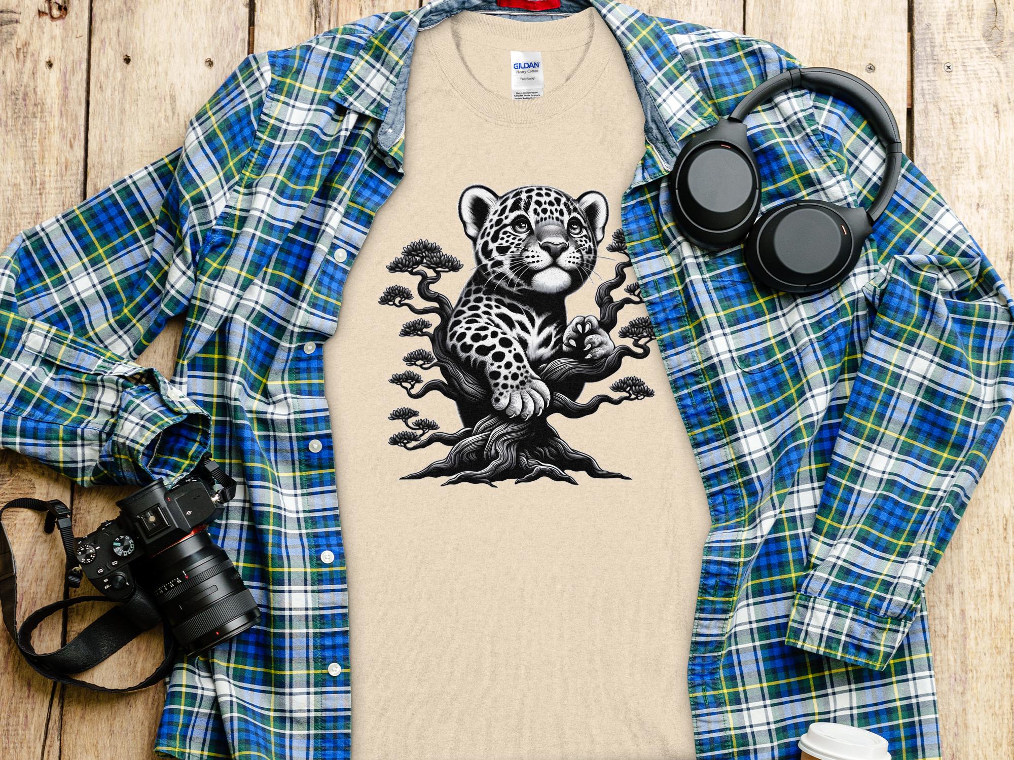 Leopard Bonsai - Coloured Gildan T-Shirt Realistic Animal Talisman Unisex Cute Tee Graphic Design