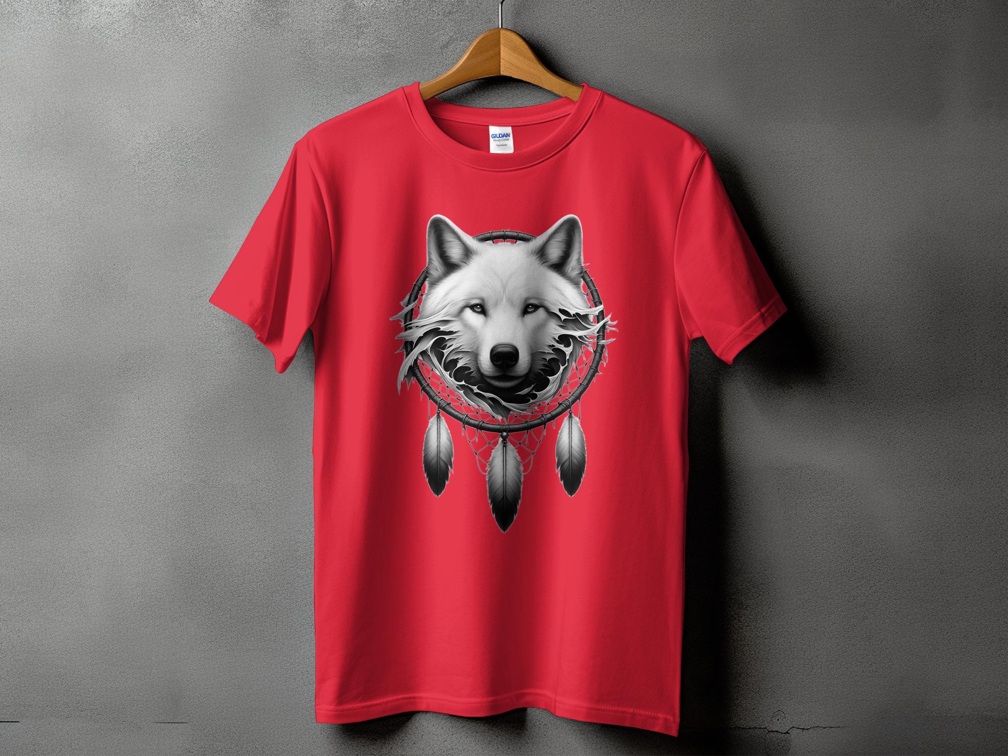 Dreamcatcher Wolf - Coloured Gildan T-Shirt Realistic Native American Talisman Unisex Mythology Tee Graphic Design