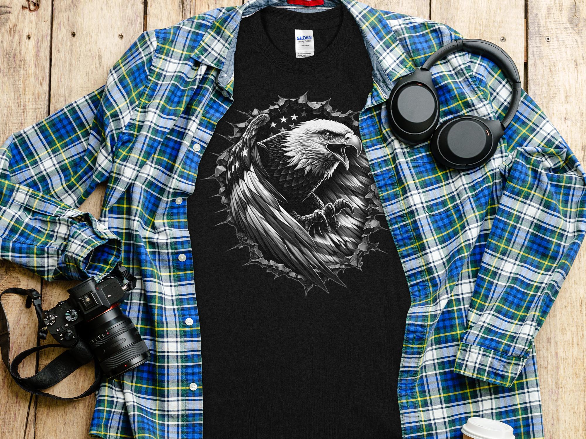 Eagle Patriot - Coloured Gildan T-Shirt Realistic Animal Talisman Unisex Tee Graphic Design