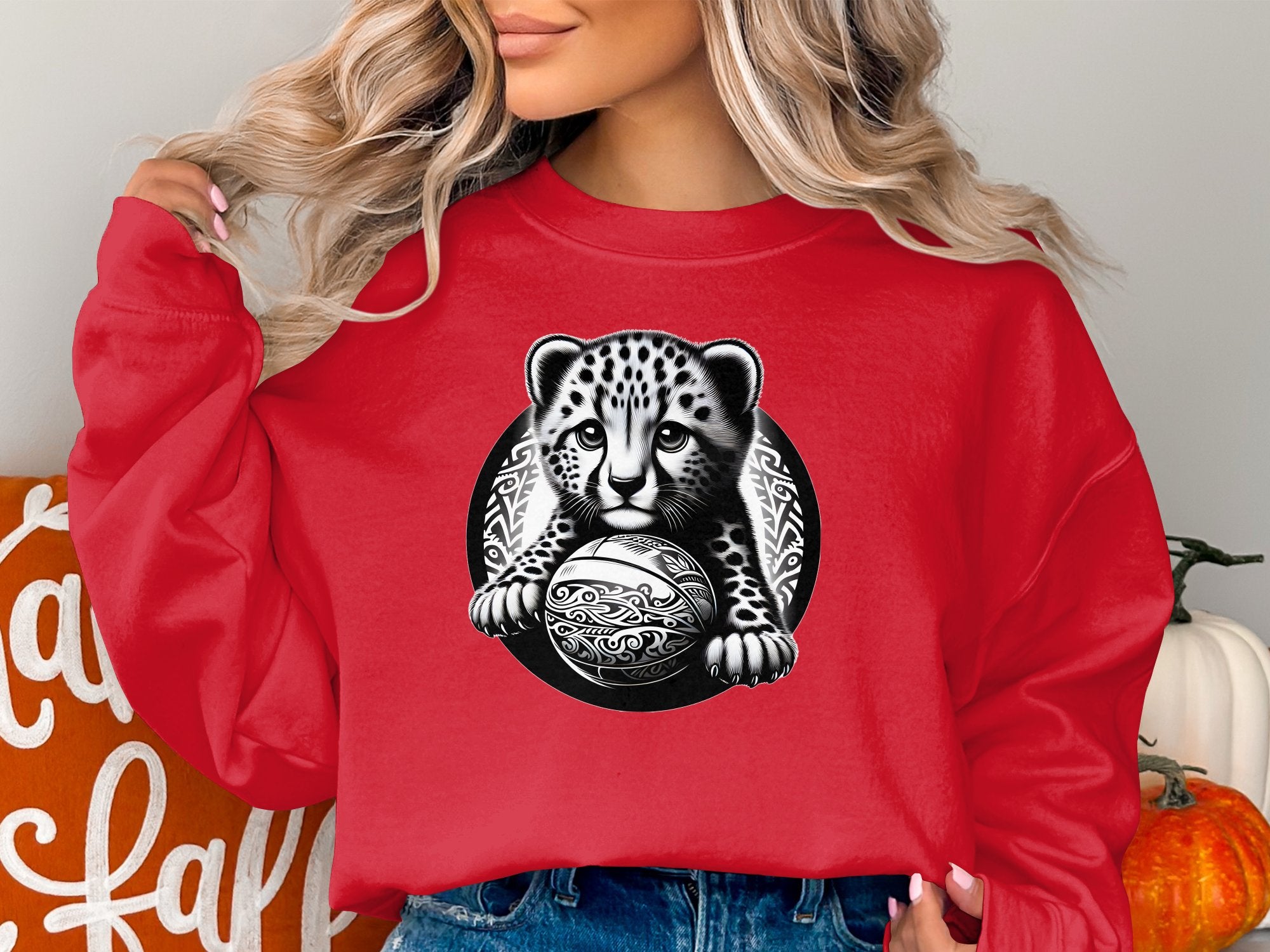 Cheetah World - Coloured Gildan Sweatshirt Realistic Animal Talisman Unisex Cute Tee Graphic Design