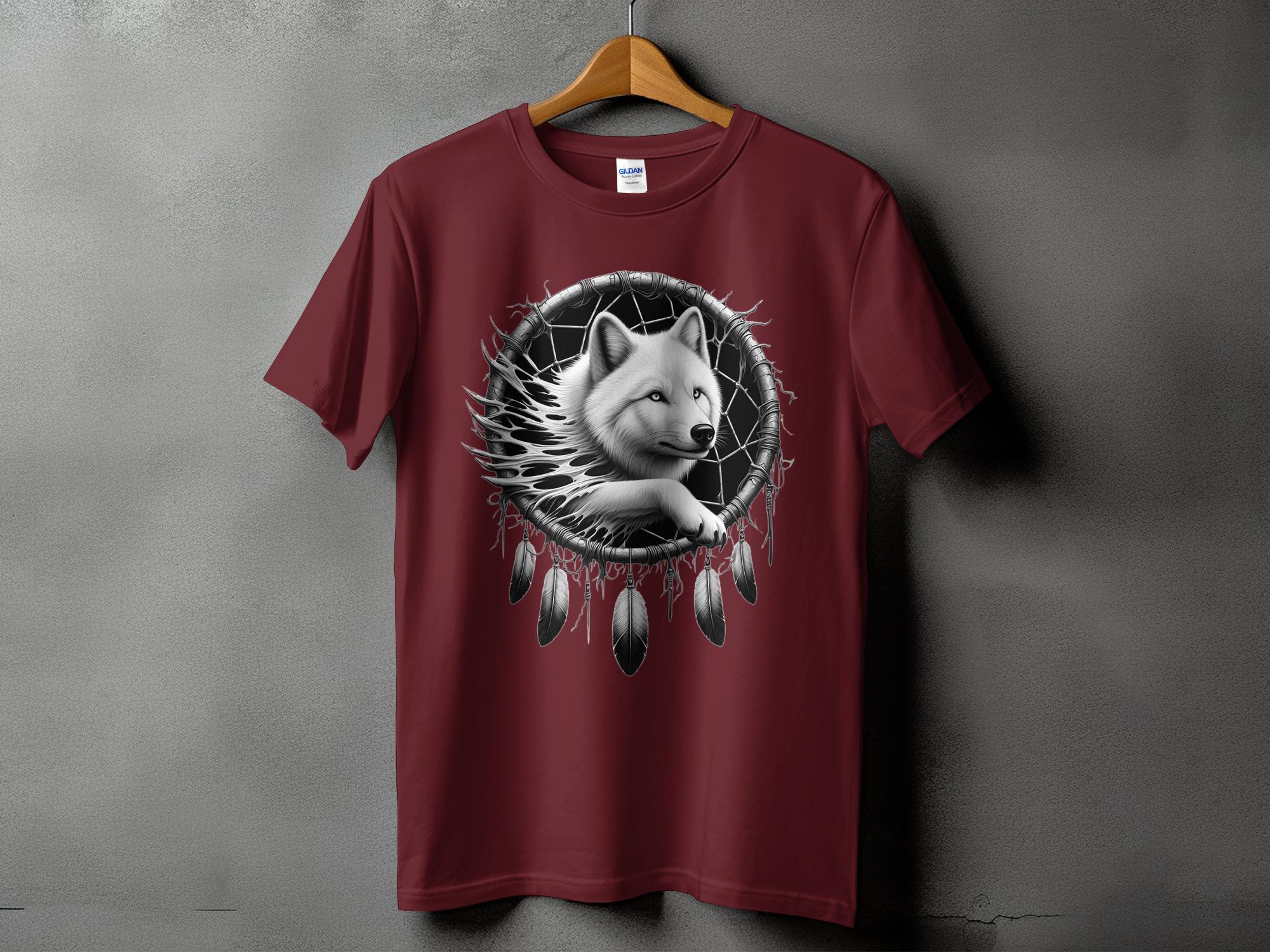 Dreamcatcher Wolf - Coloured Gildan T-Shirt Realistic Native American Talisman Unisex Mythology Tee Graphic Design