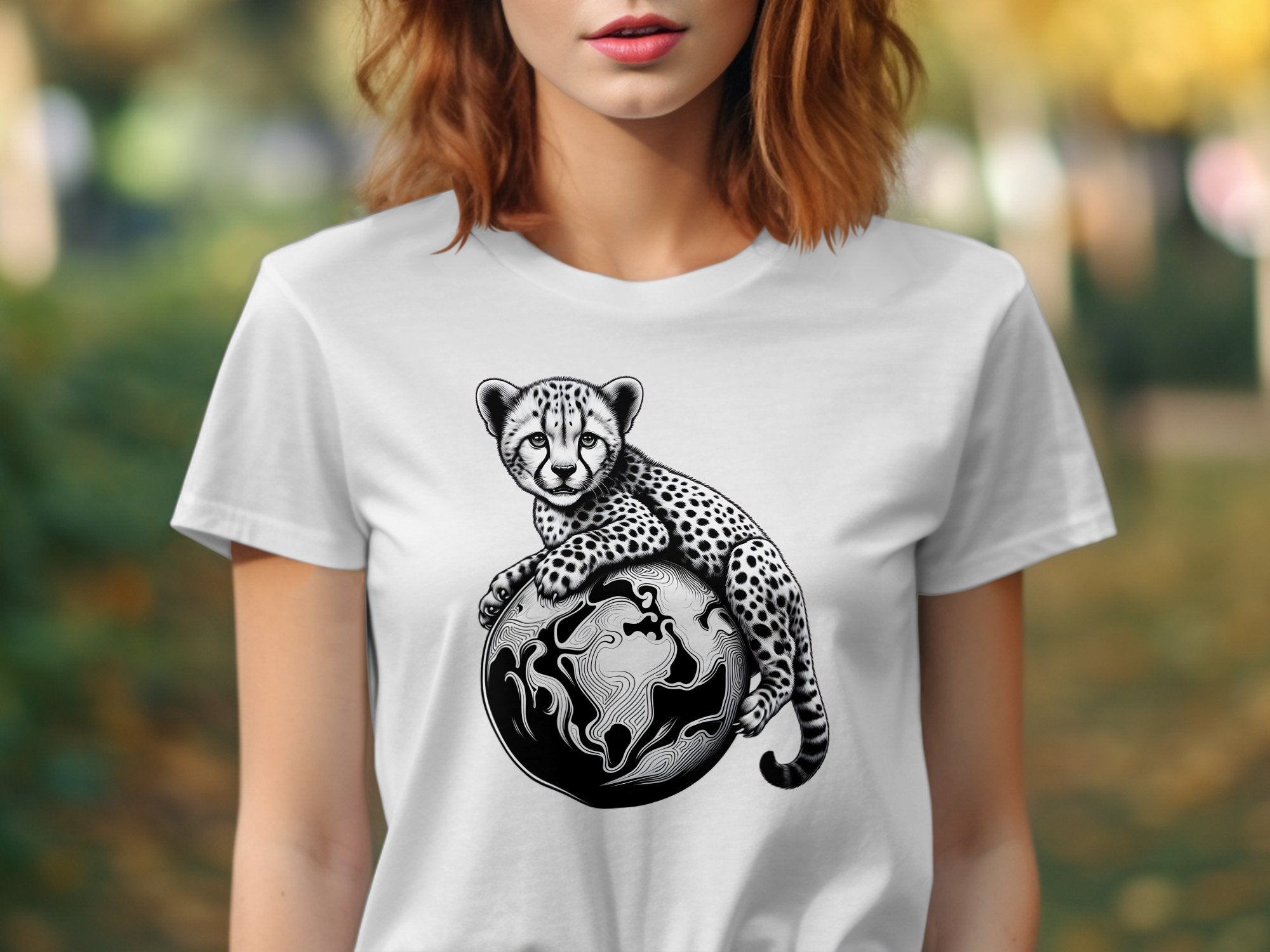 Cheetah World - Coloured Gildan T-Shirt Realistic Animal Talisman Unisex Cute Tee Graphic Design