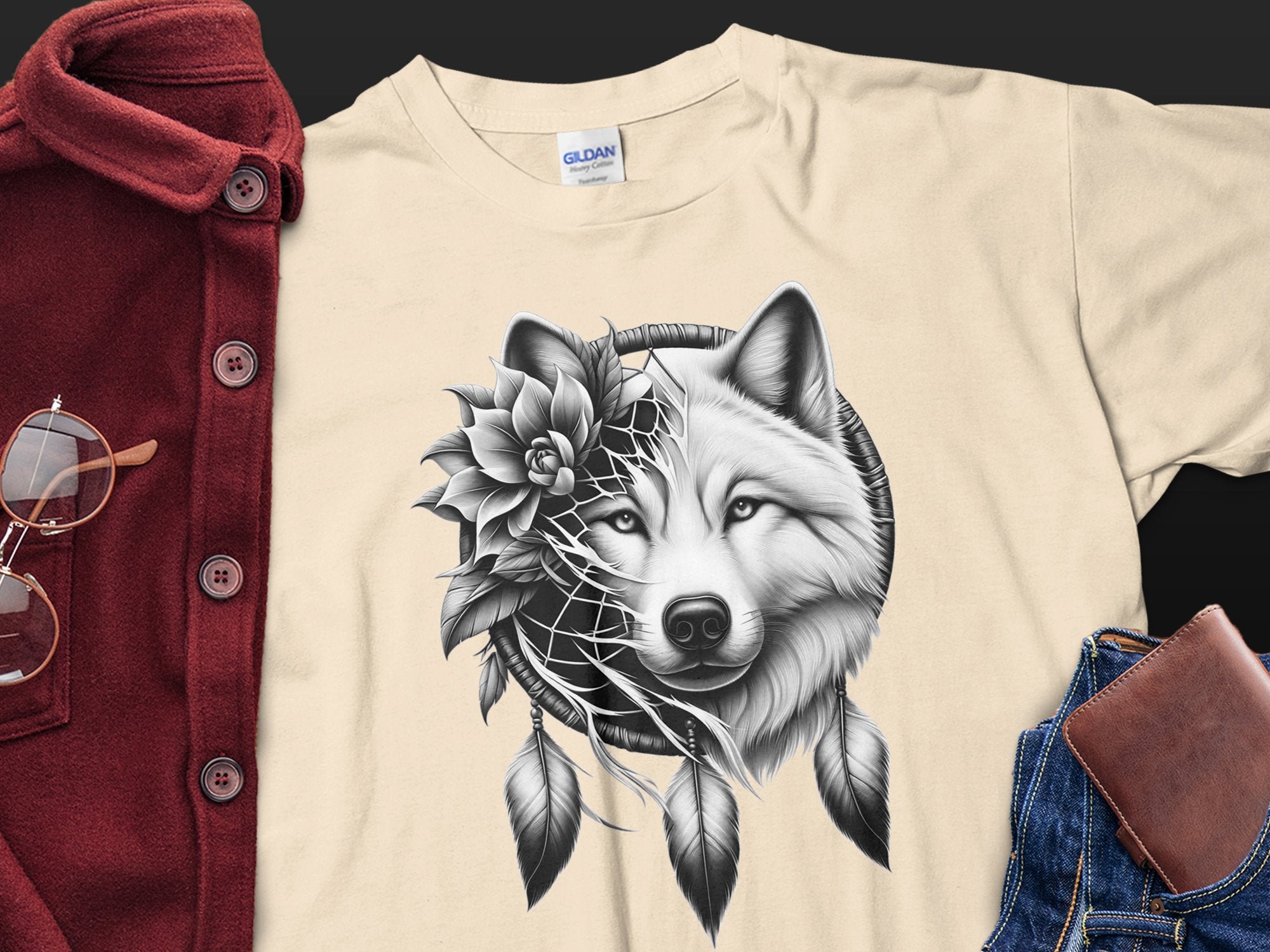 Dreamcatcher Wolf - Coloured Gildan T-Shirt Realistic Native American Talisman Unisex Mythology Tee Graphic Design