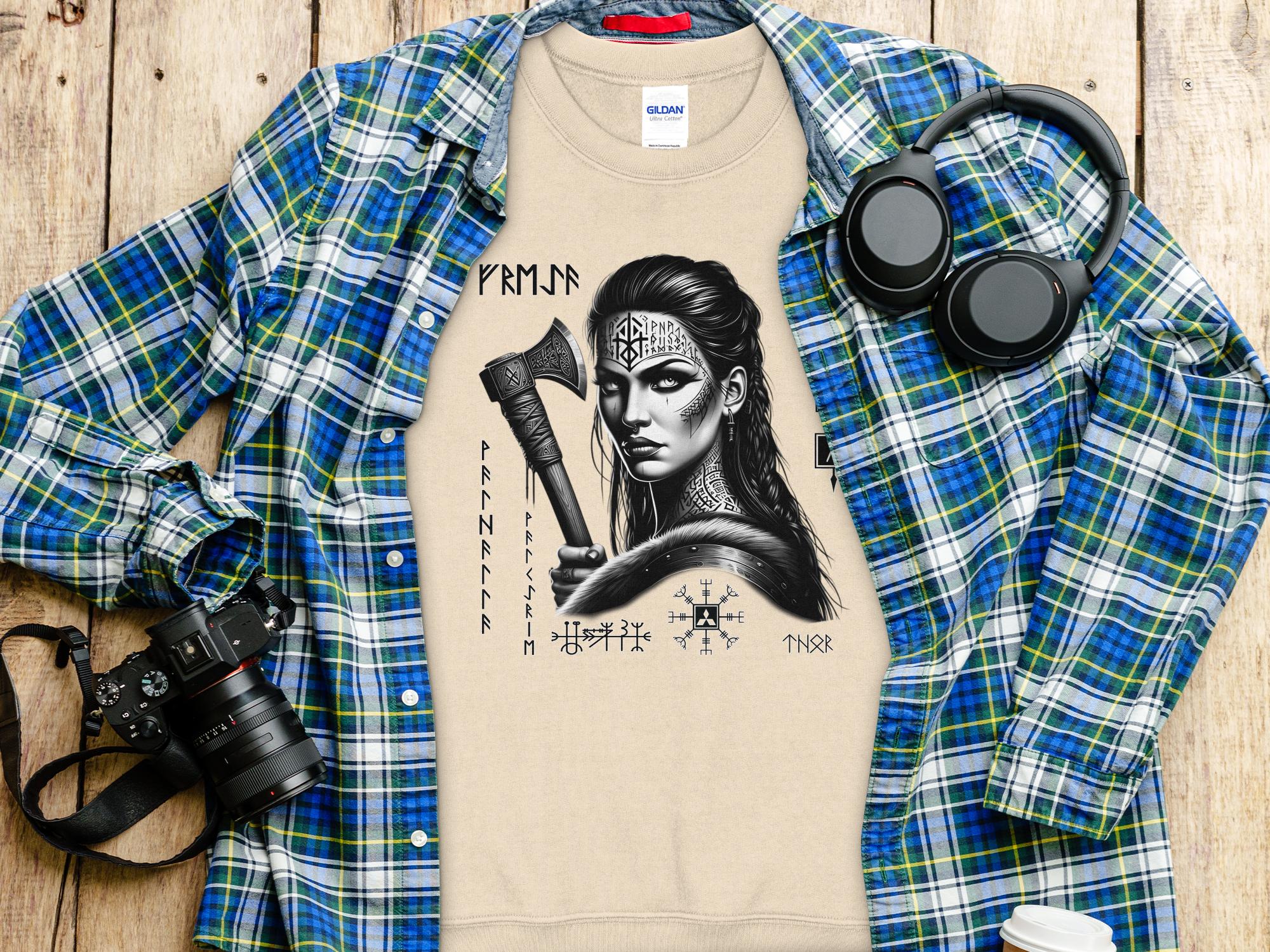 Viking Shield Maiden - Coloured Gildan Sweatshirt Realistic Norse Talisman Men Women Unisex Valhalla Tee Graphic Design