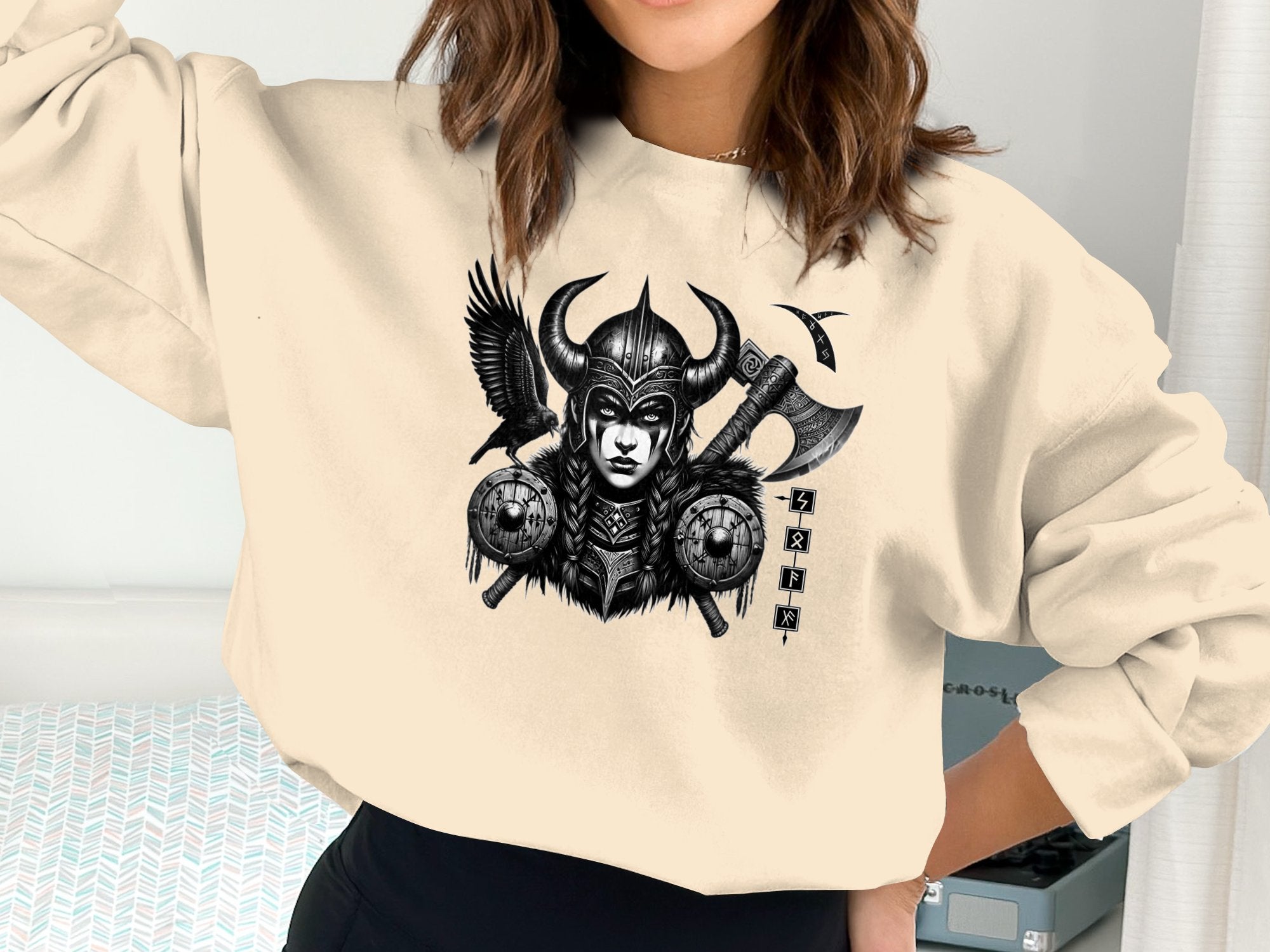 Viking Shield Maiden - Coloured Gildan Sweatshirt Realistic Norse Talisman Men Women Unisex Valhalla Tee Graphic Design