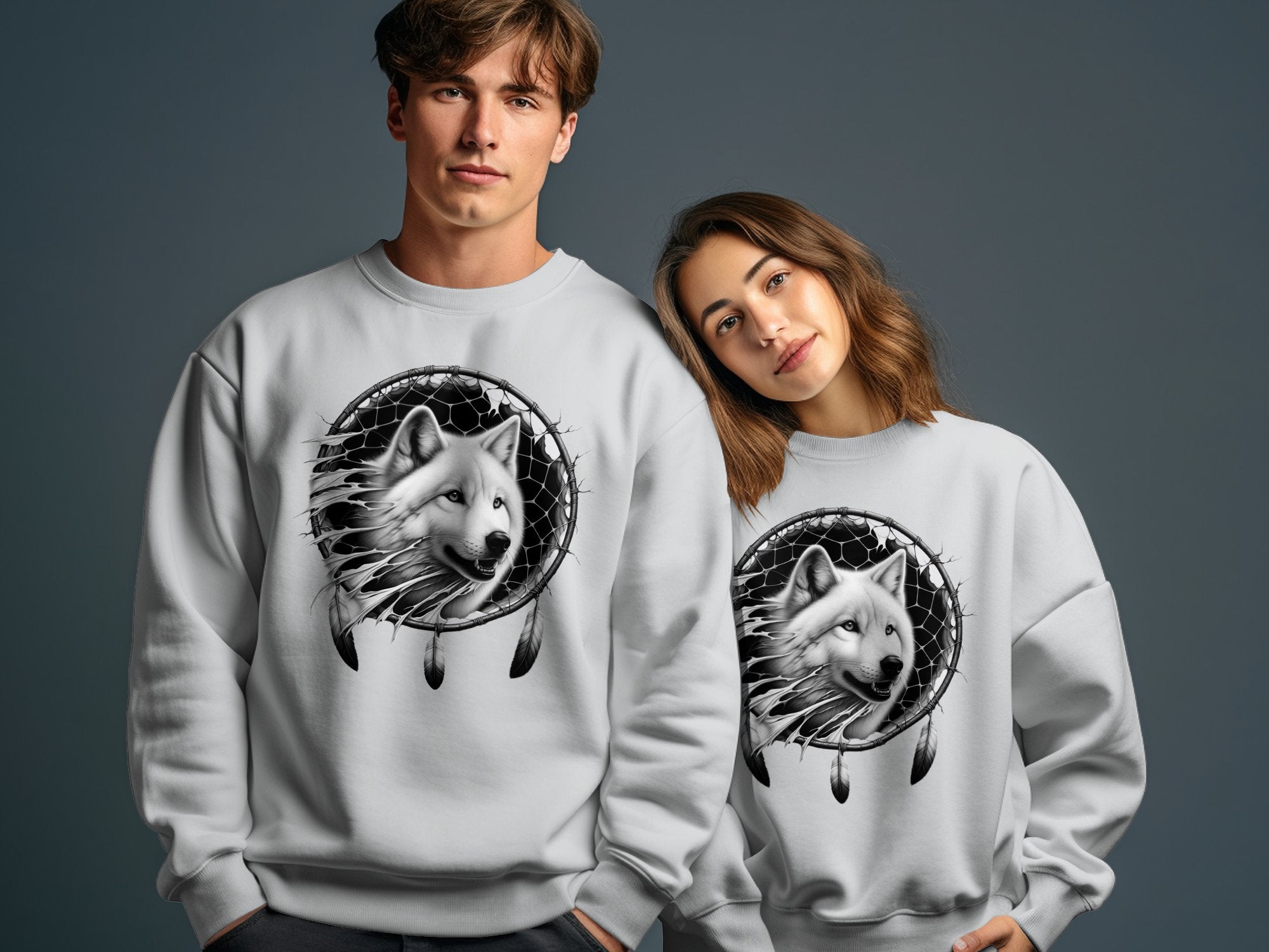 Dreamcatcher Wolf - Coloured Gildan Sweatshirt Realistic Native American Talisman Unisex Mythology Tee Graphic Design