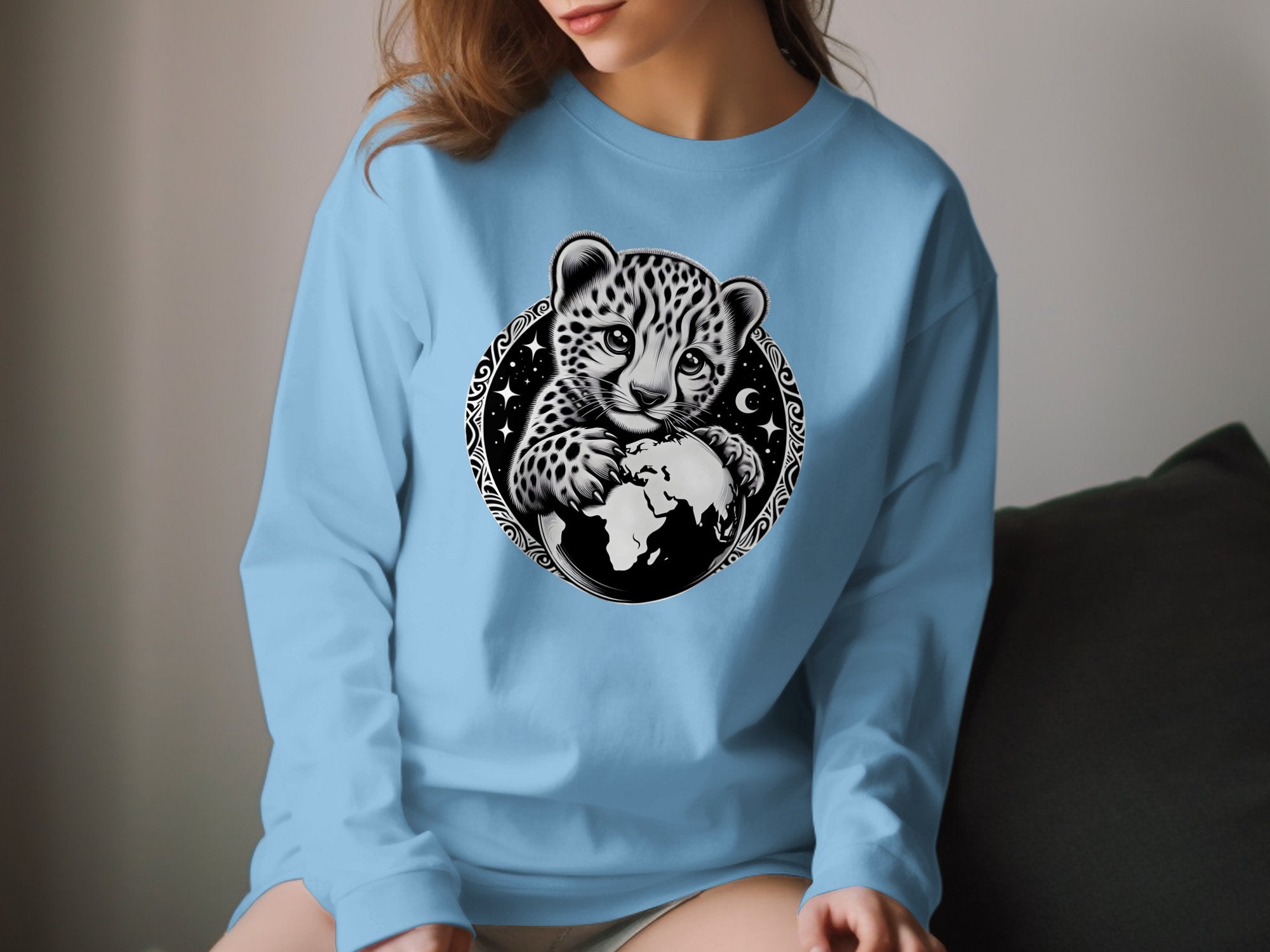 Cheetah World - Coloured Gildan Long Sleeve Realistic Animal Talisman Unisex Cute Tee Graphic Design