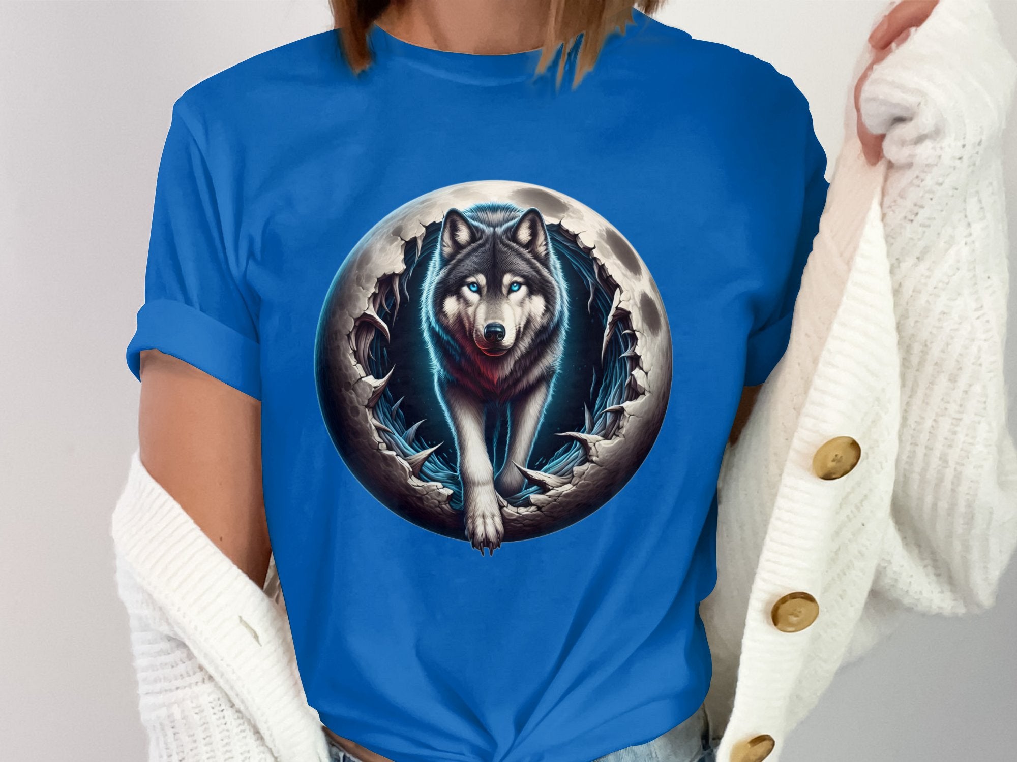 Moon Wolf - T-Shirt Realistic Full Colour Animal Talisman Unisex Mythology Tee Gildan Graphic Design