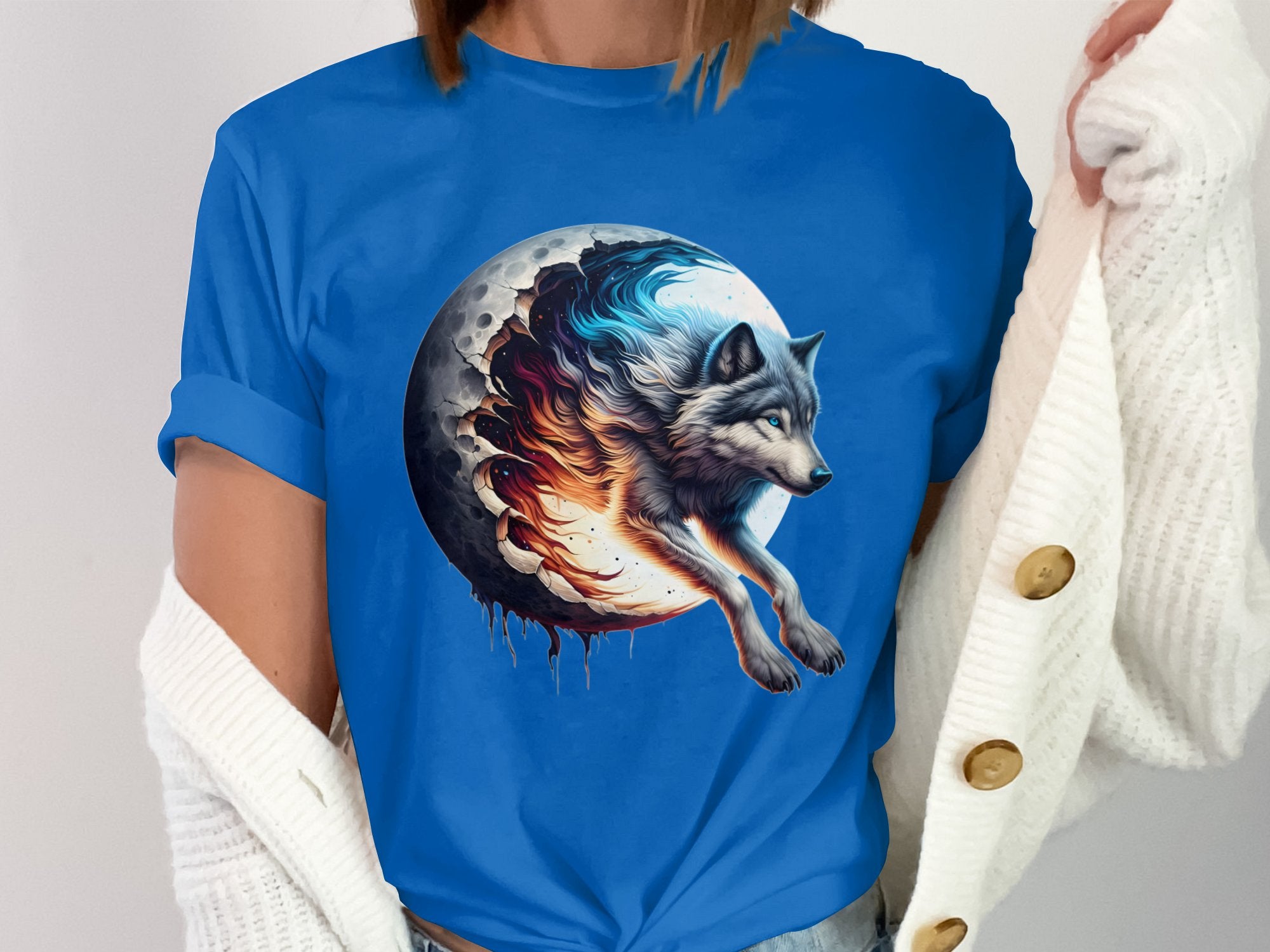 Moon Wolf - T-Shirt Realistic Full Colour Animal Talisman Unisex Mythology Tee Gildan Graphic Design