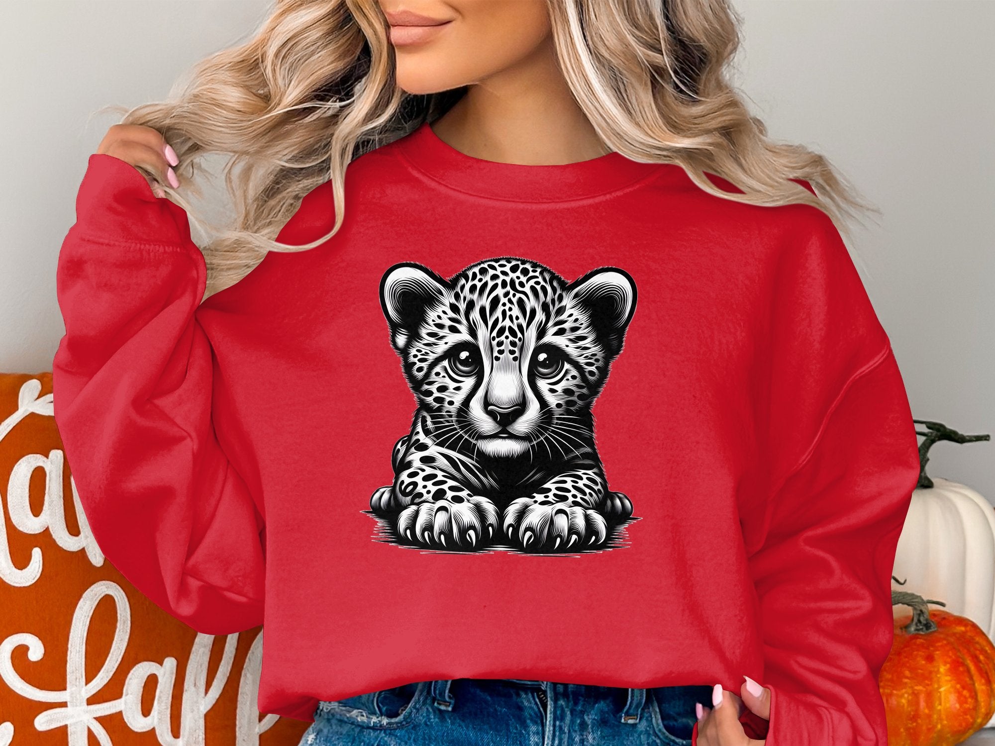 Cheetah World - Coloured Gildan Sweatshirt Realistic Animal Talisman Unisex Cute Tee Graphic Design