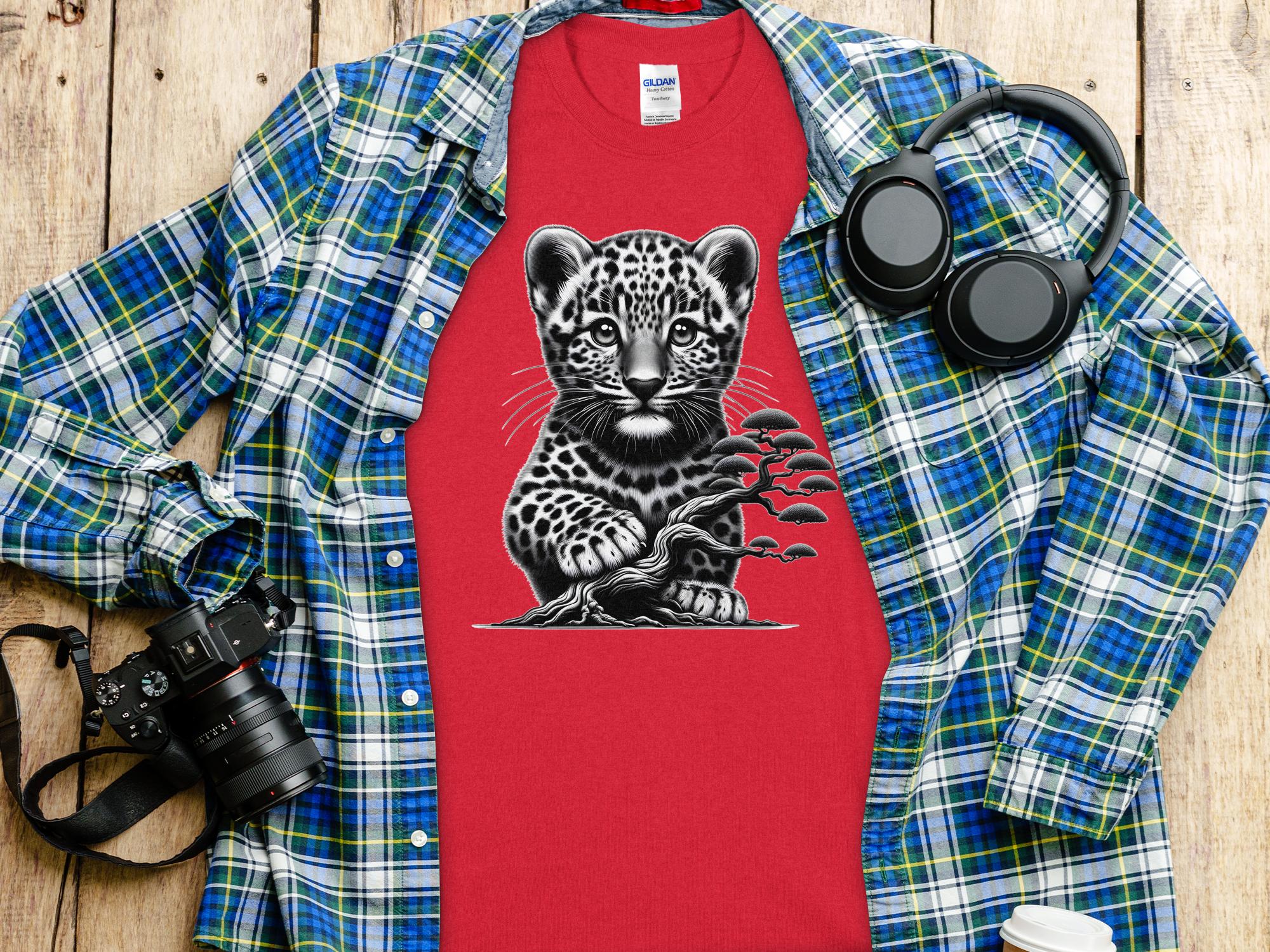 Leopard Bonsai - Coloured Gildan T-Shirt Realistic Animal Talisman Unisex Cute Tee Graphic Design