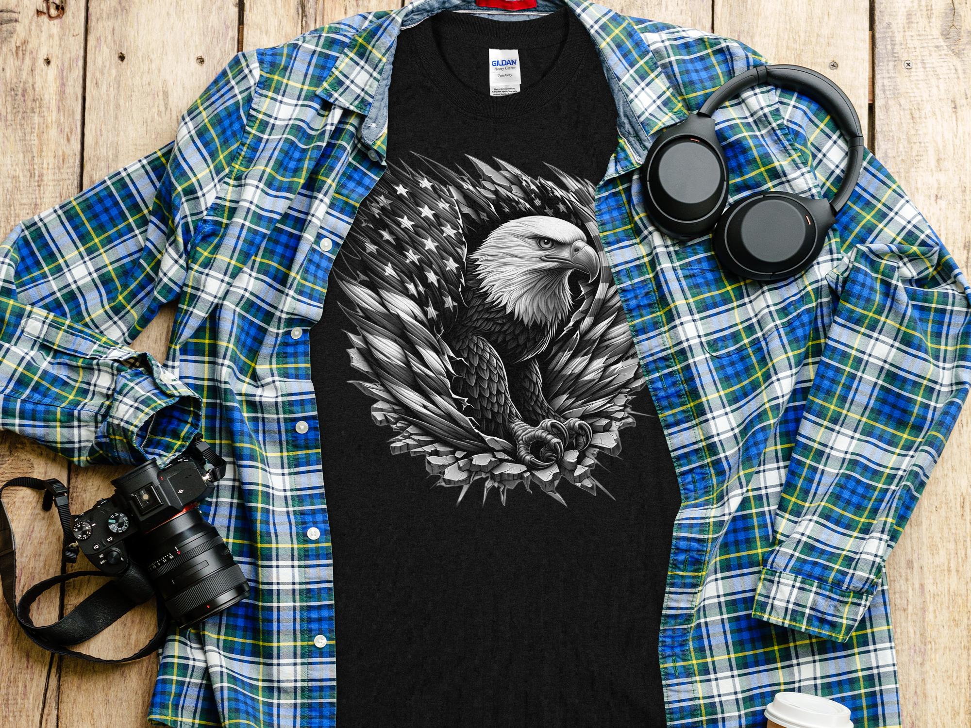 Eagle Patriot - Coloured Gildan T-Shirt Realistic Animal Talisman Unisex Tee Graphic Design