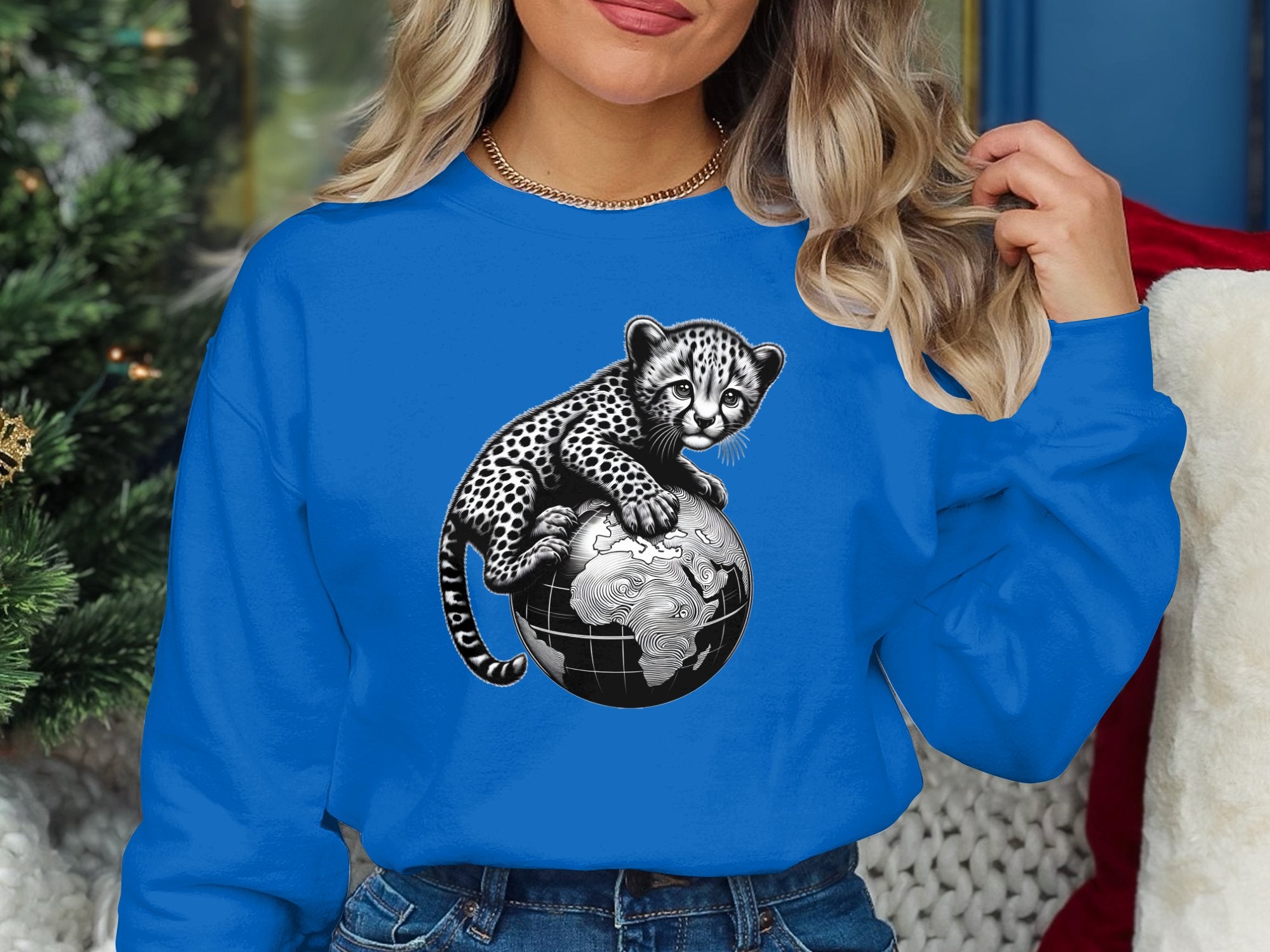 Cheetah World - Coloured Gildan Sweatshirt Realistic Animal Talisman Unisex Cute Tee Graphic Design