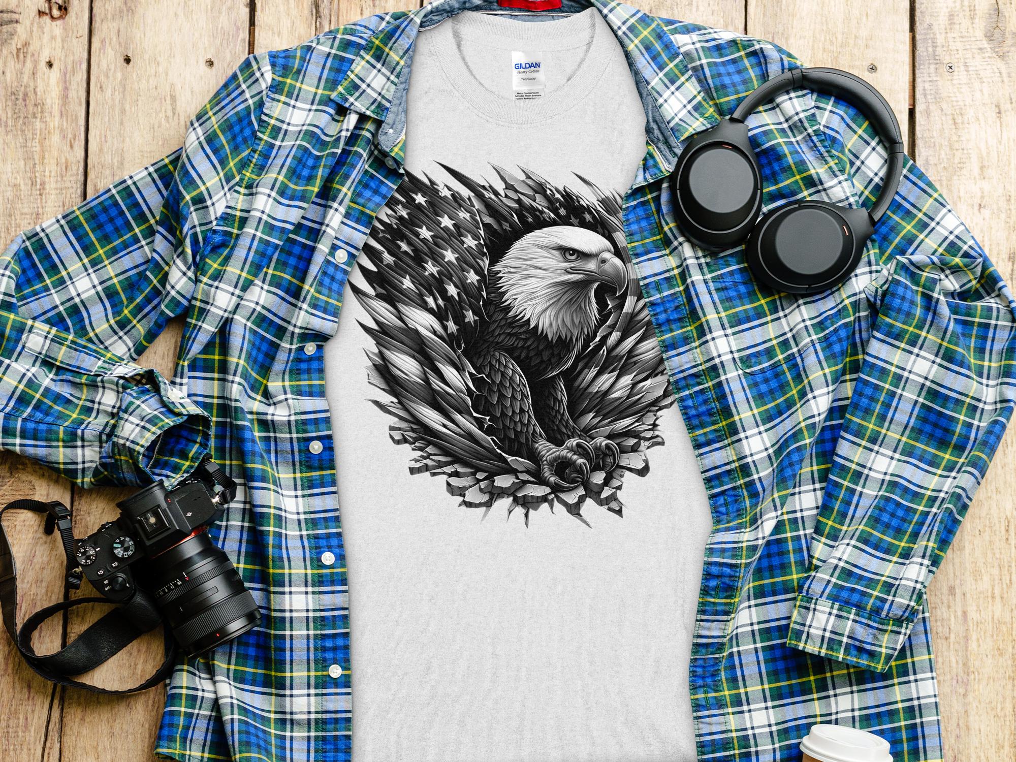 Eagle Patriot - Coloured Gildan T-Shirt Realistic Animal Talisman Unisex Tee Graphic Design