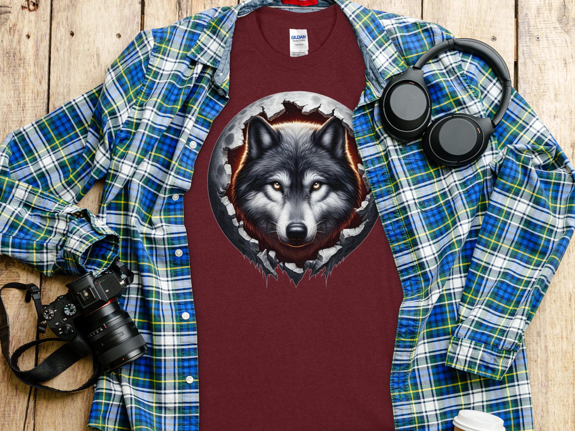 Moon Wolf - T-Shirt Realistic Full Colour Animal Talisman Unisex Mythology Tee Gildan Graphic Design