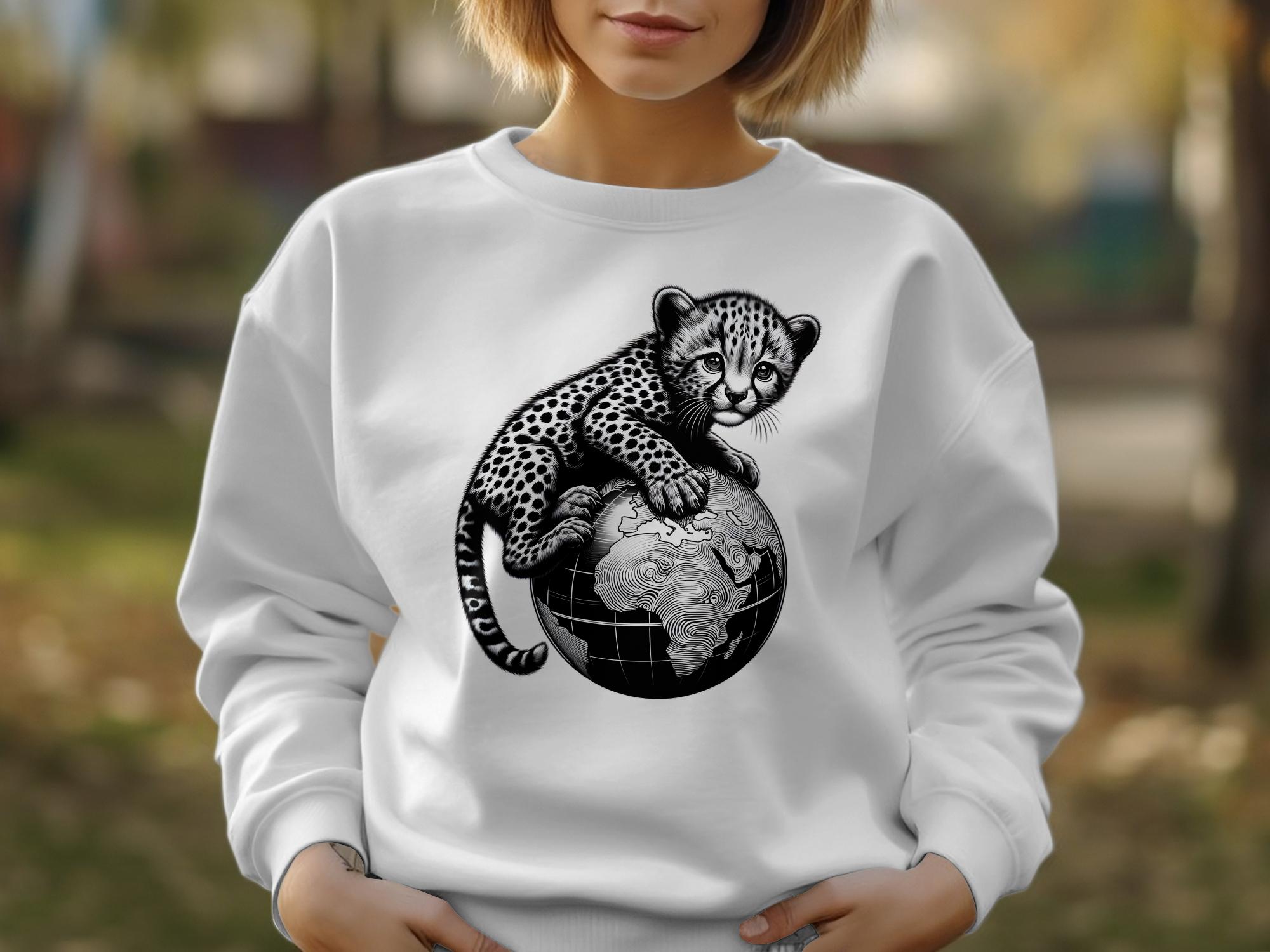 Cheetah World - Coloured Gildan Sweatshirt Realistic Animal Talisman Unisex Cute Tee Graphic Design