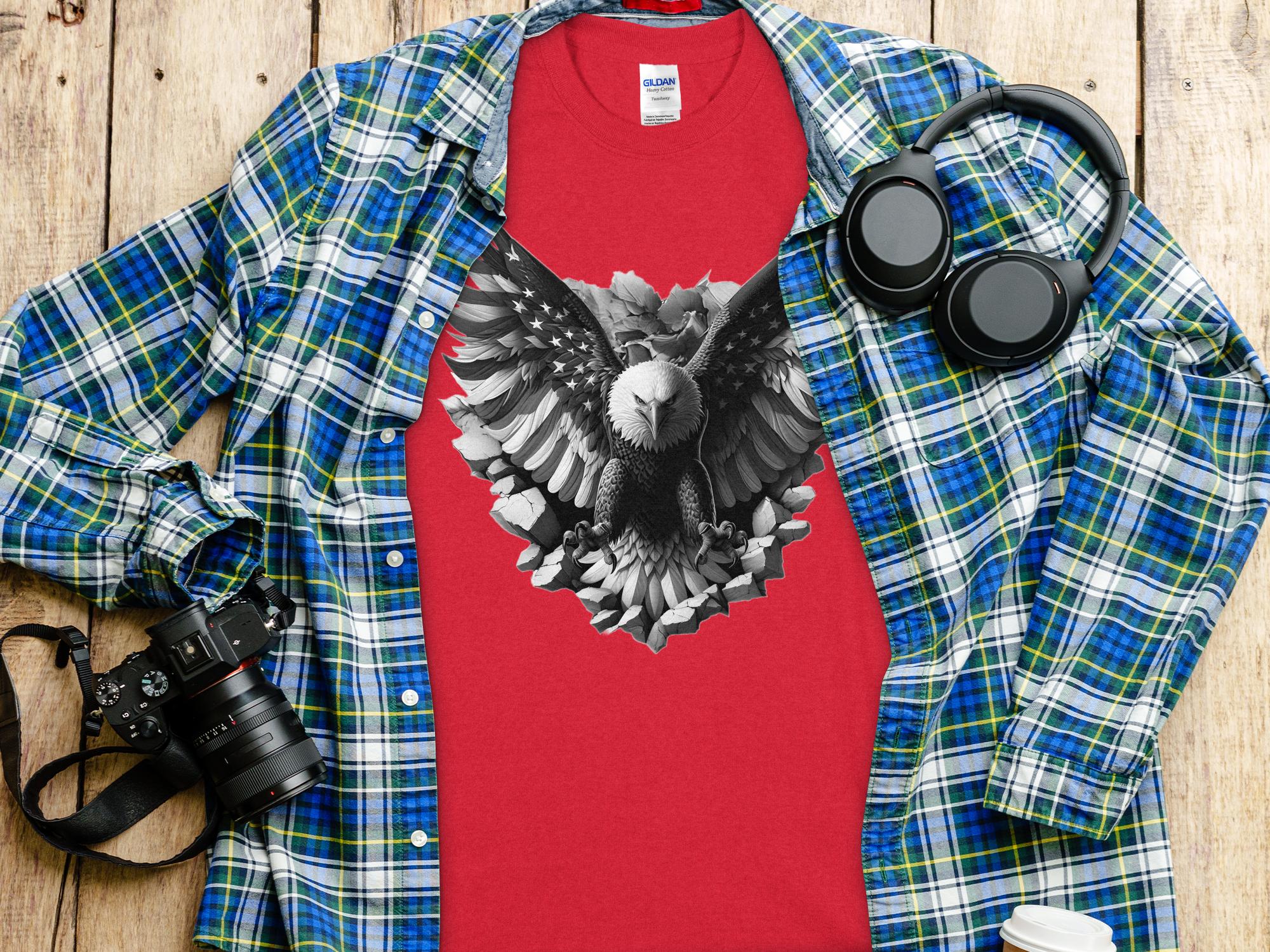 Eagle Patriot - Coloured Gildan T-Shirt Realistic Animal Talisman Unisex Tee Graphic Design