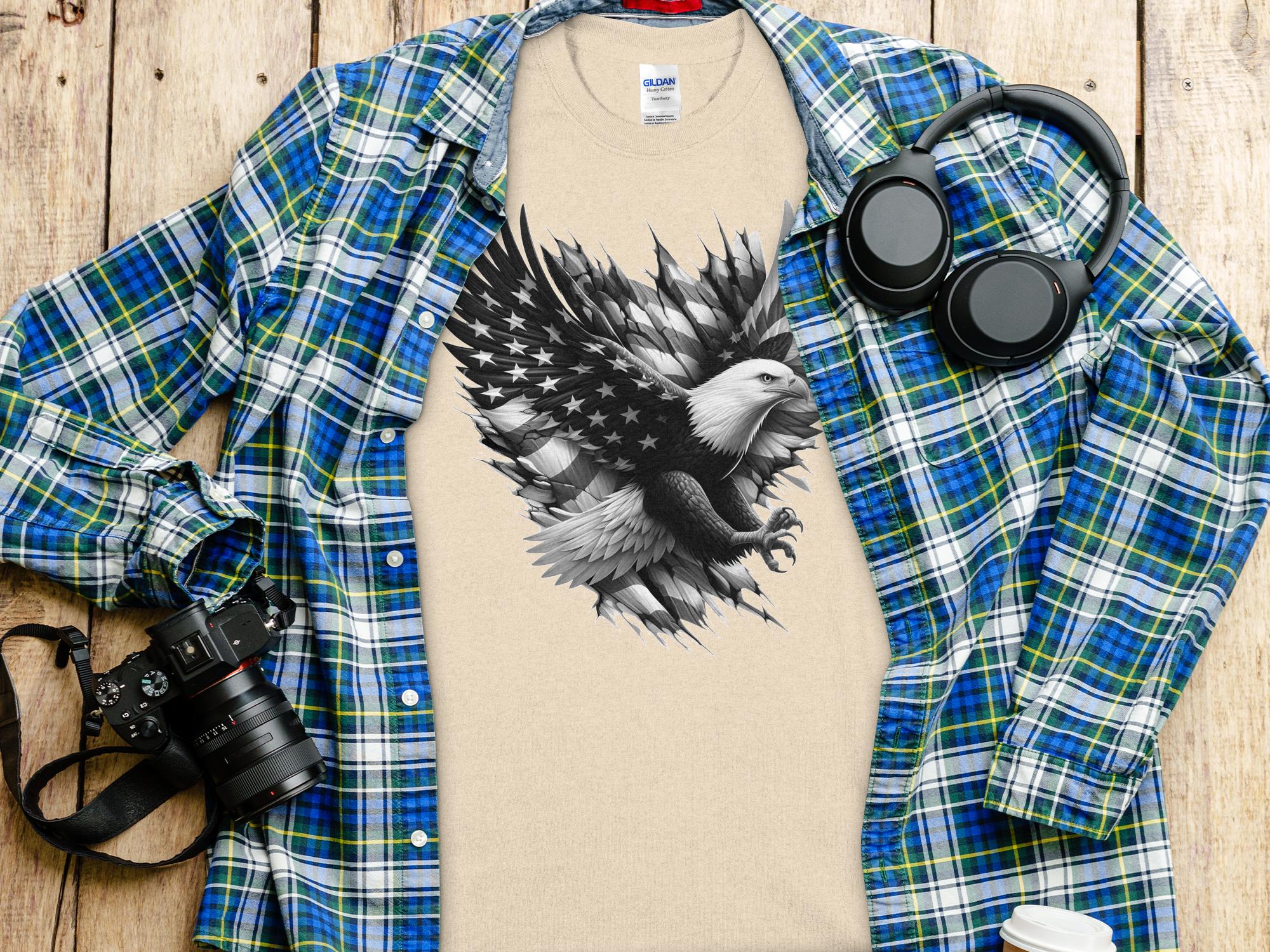 Eagle Patriot - Coloured Gildan T-Shirt Realistic Animal Talisman Unisex Tee Graphic Design