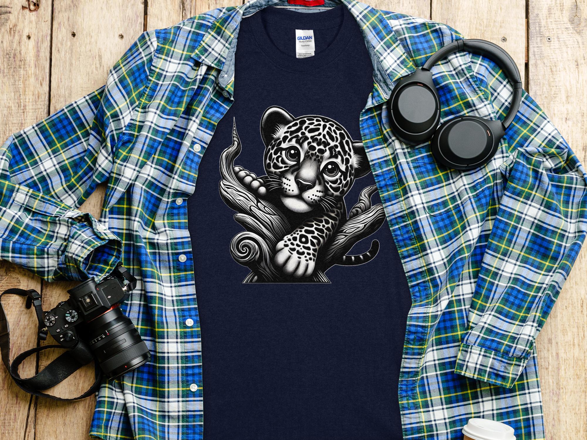 Leopard Bonsai - Coloured Gildan T-Shirt Realistic Animal Talisman Unisex Cute Tee Graphic Design