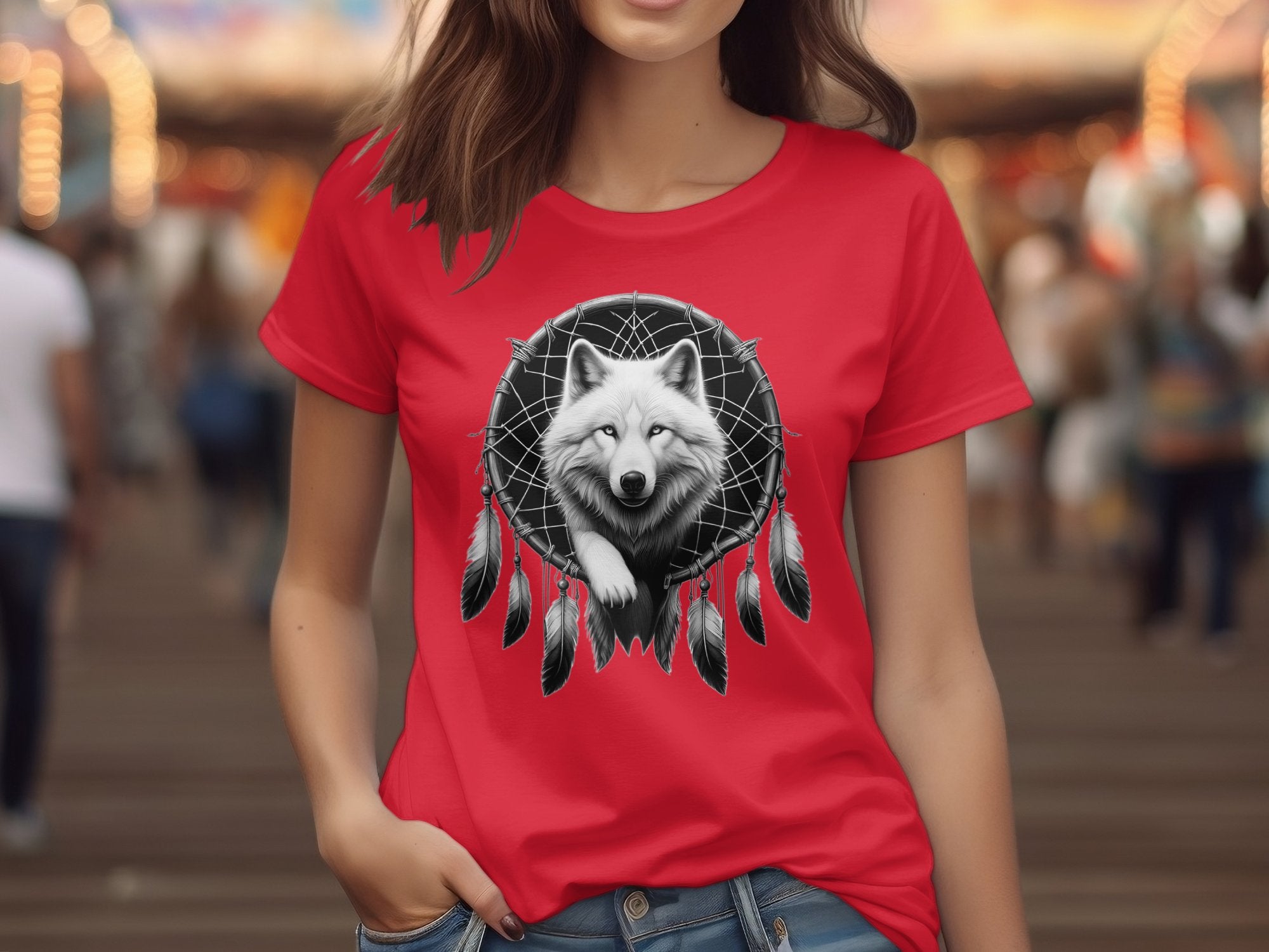 Dreamcatcher Wolf - Coloured Gildan T-Shirt Realistic Native American Talisman Unisex Mythology Tee Graphic Design