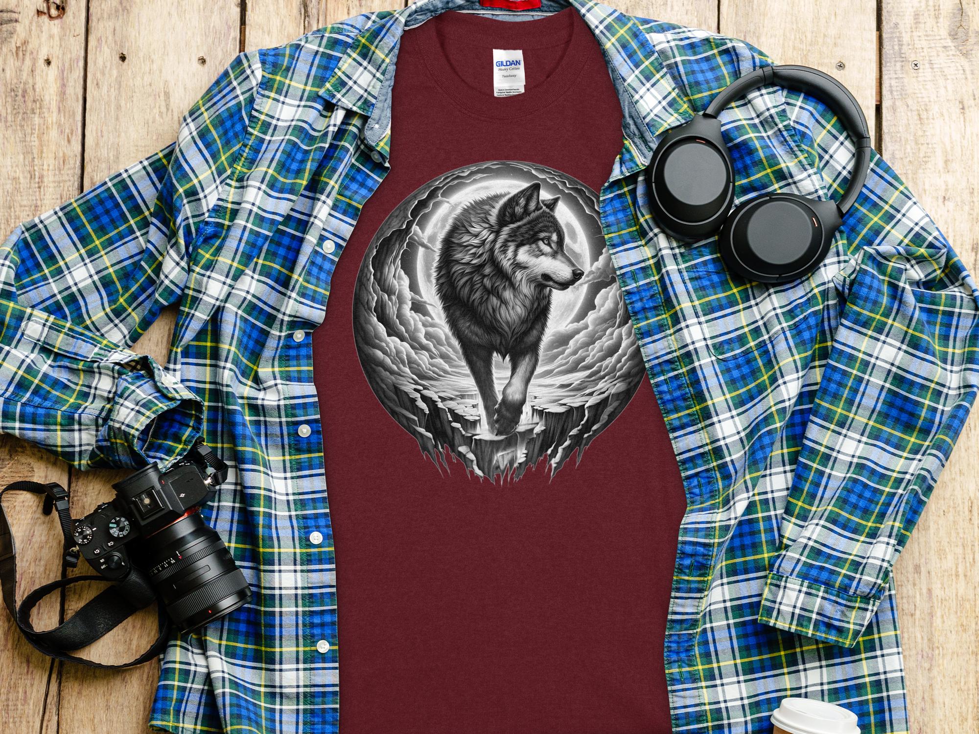 Moon Wolf - Coloured Gildan T-Shirt Realistic Animal Talisman Unisex Mythology Tee Graphic Design