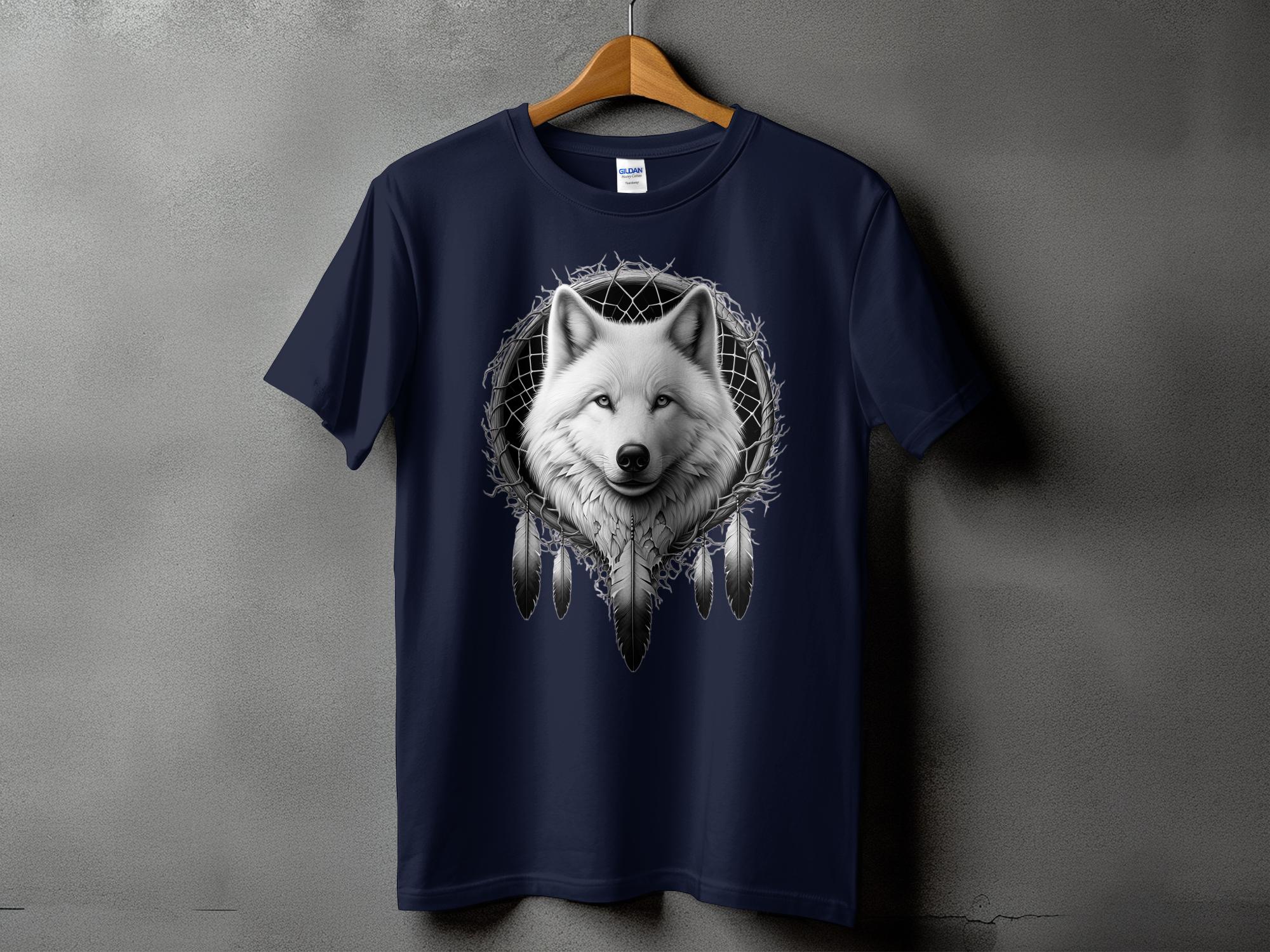 Dreamcatcher Wolf - Coloured Gildan T-Shirt Realistic Native American Talisman Unisex Mythology Tee Graphic Design