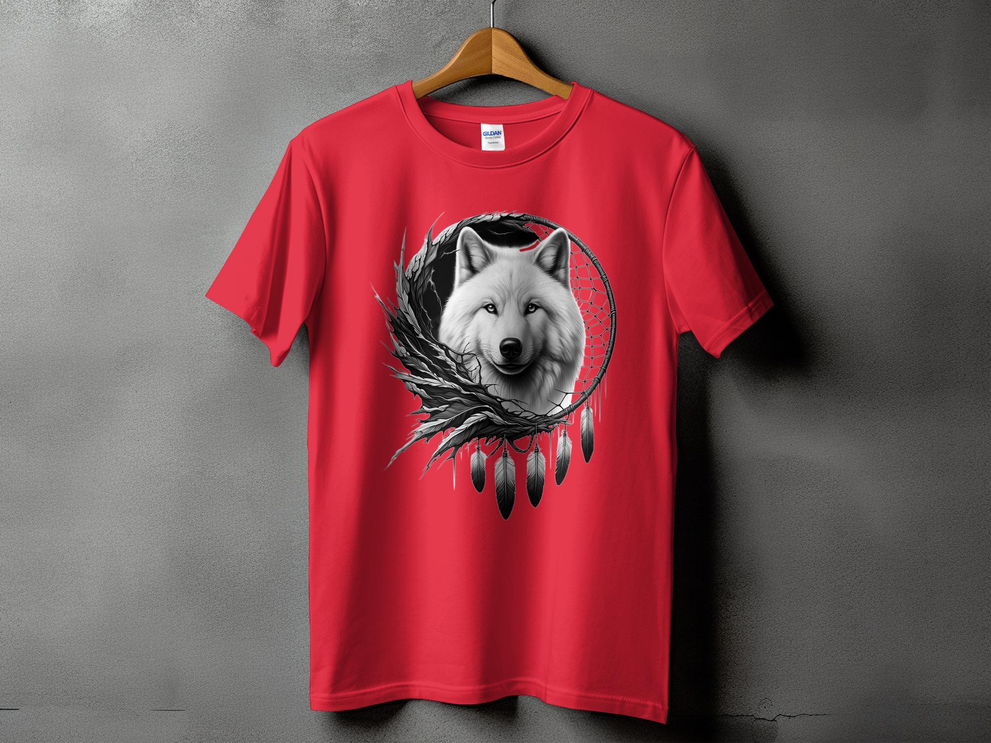 Dreamcatcher Wolf - Coloured Gildan T-Shirt Realistic Native American Talisman Unisex Mythology Tee Graphic Design