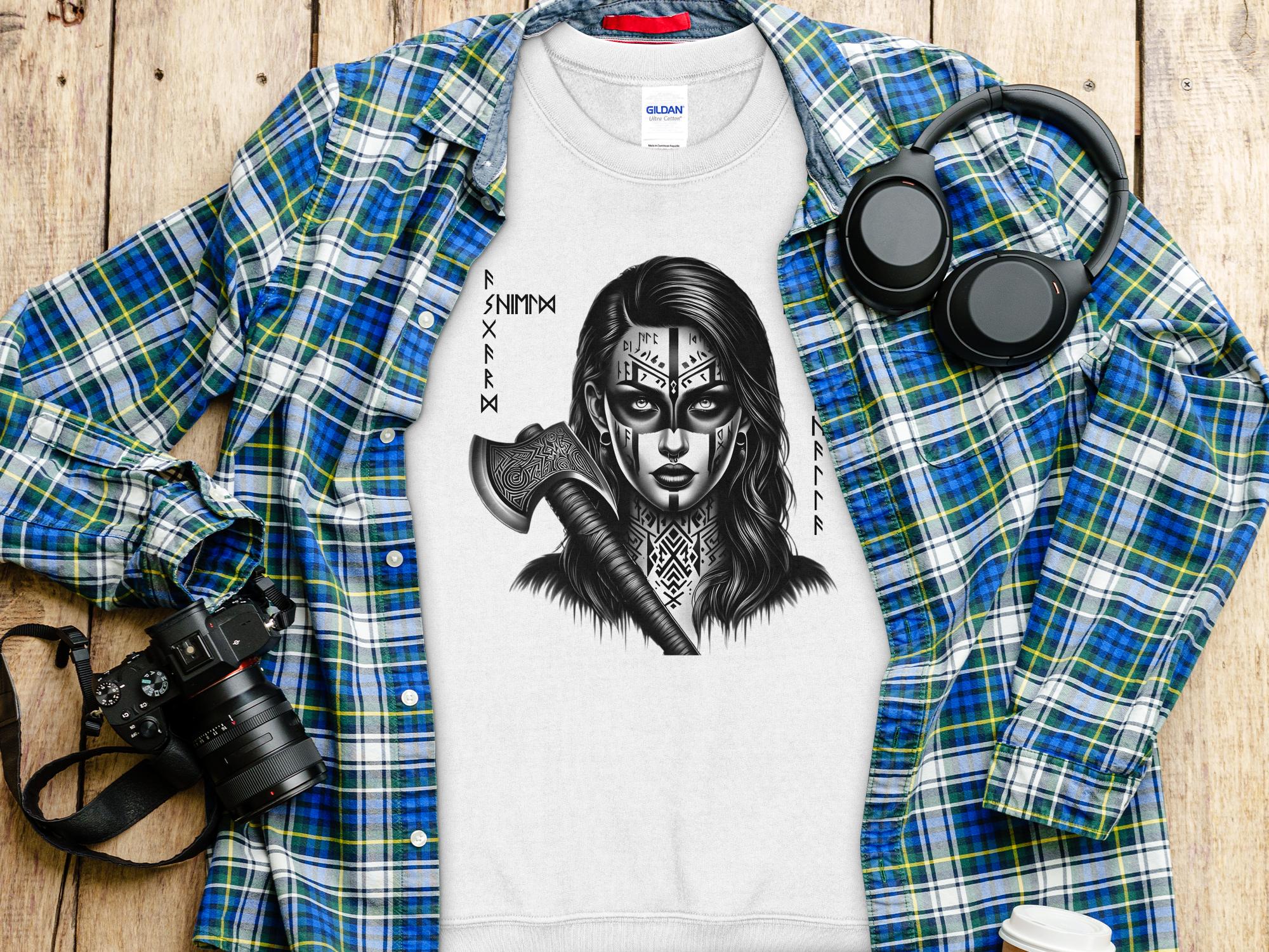 Viking Shield Maiden - Coloured Gildan Sweatshirt Realistic Norse Talisman Men Women Unisex Valhalla Tee Graphic Design