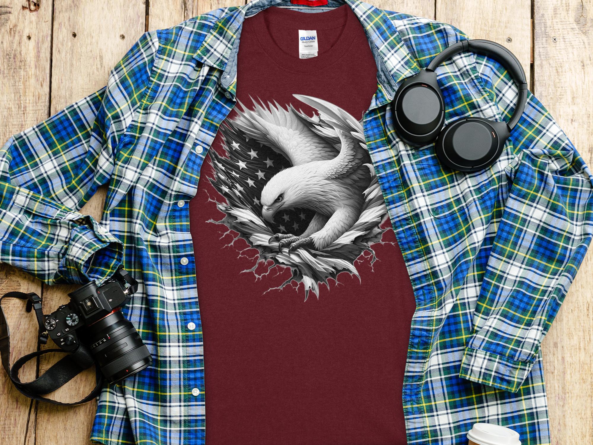 Eagle Patriot - Coloured Gildan T-Shirt Realistic Animal Talisman Unisex Tee Graphic Design