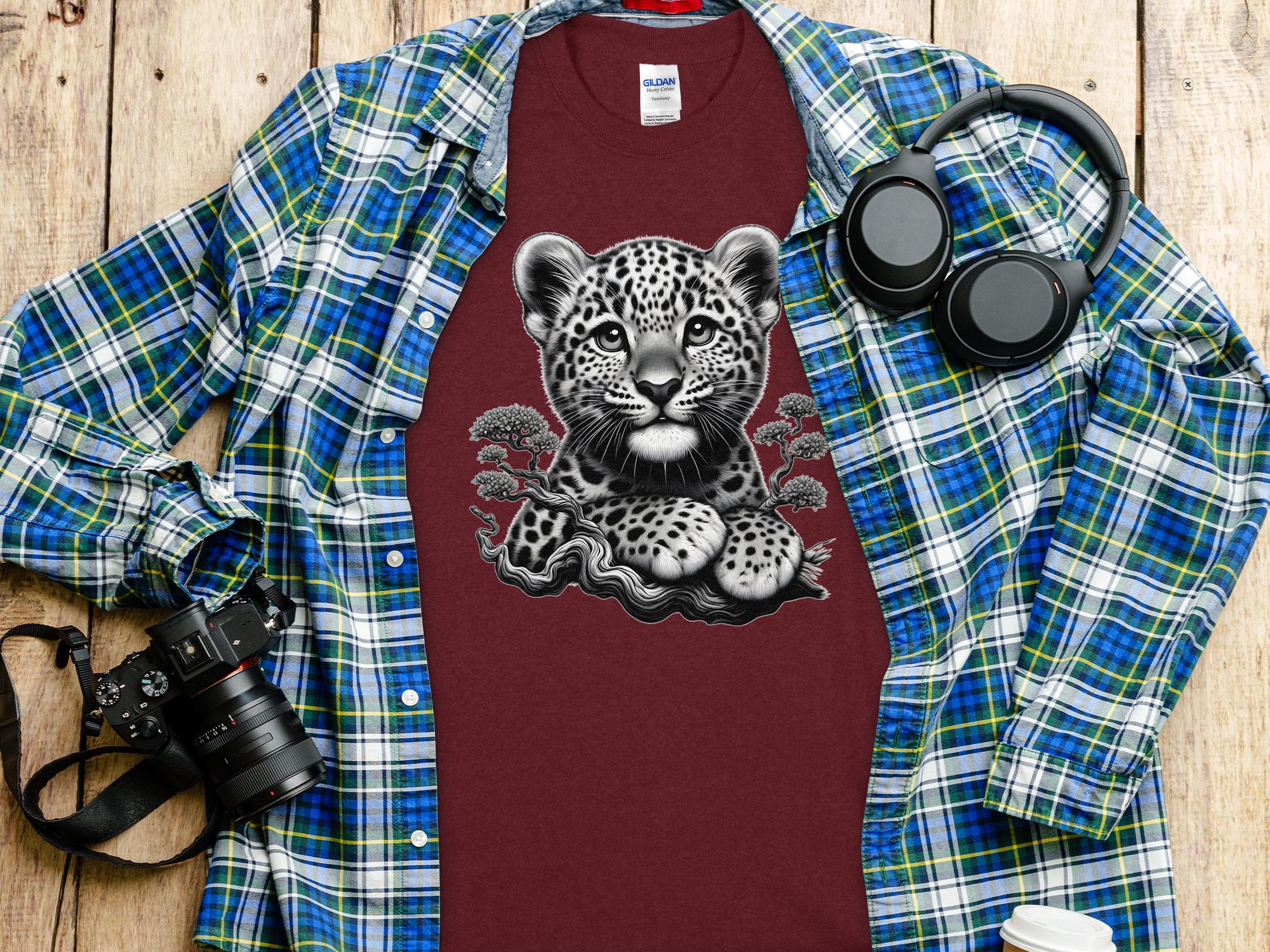 Leopard Bonsai - Coloured Gildan T-Shirt Realistic Animal Talisman Unisex Cute Tee Graphic Design