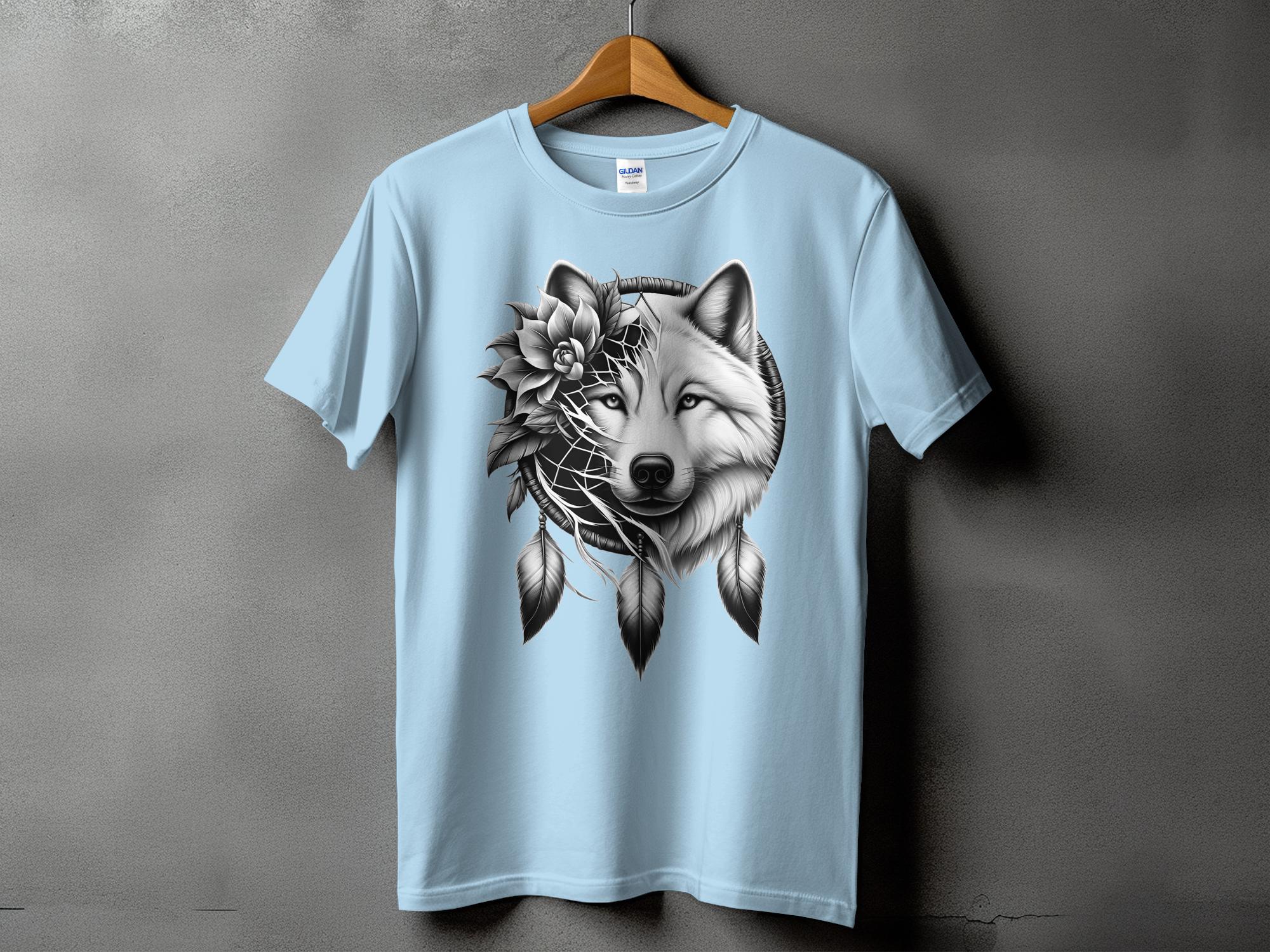 Dreamcatcher Wolf - Coloured Gildan T-Shirt Realistic Native American Talisman Unisex Mythology Tee Graphic Design