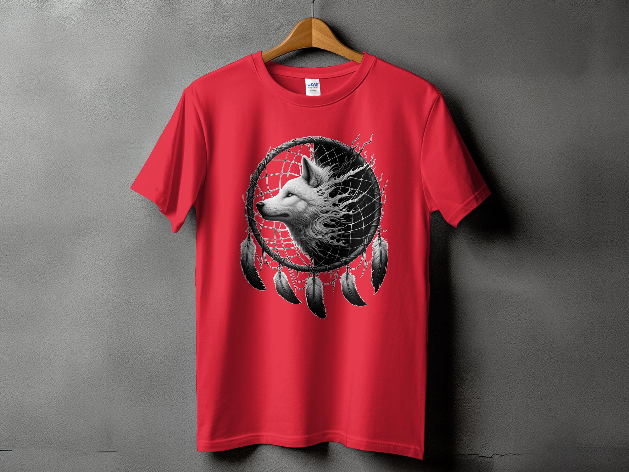 Dreamcatcher Wolf - Coloured Gildan T-Shirt Realistic Native American Talisman Unisex Mythology Tee Graphic Design