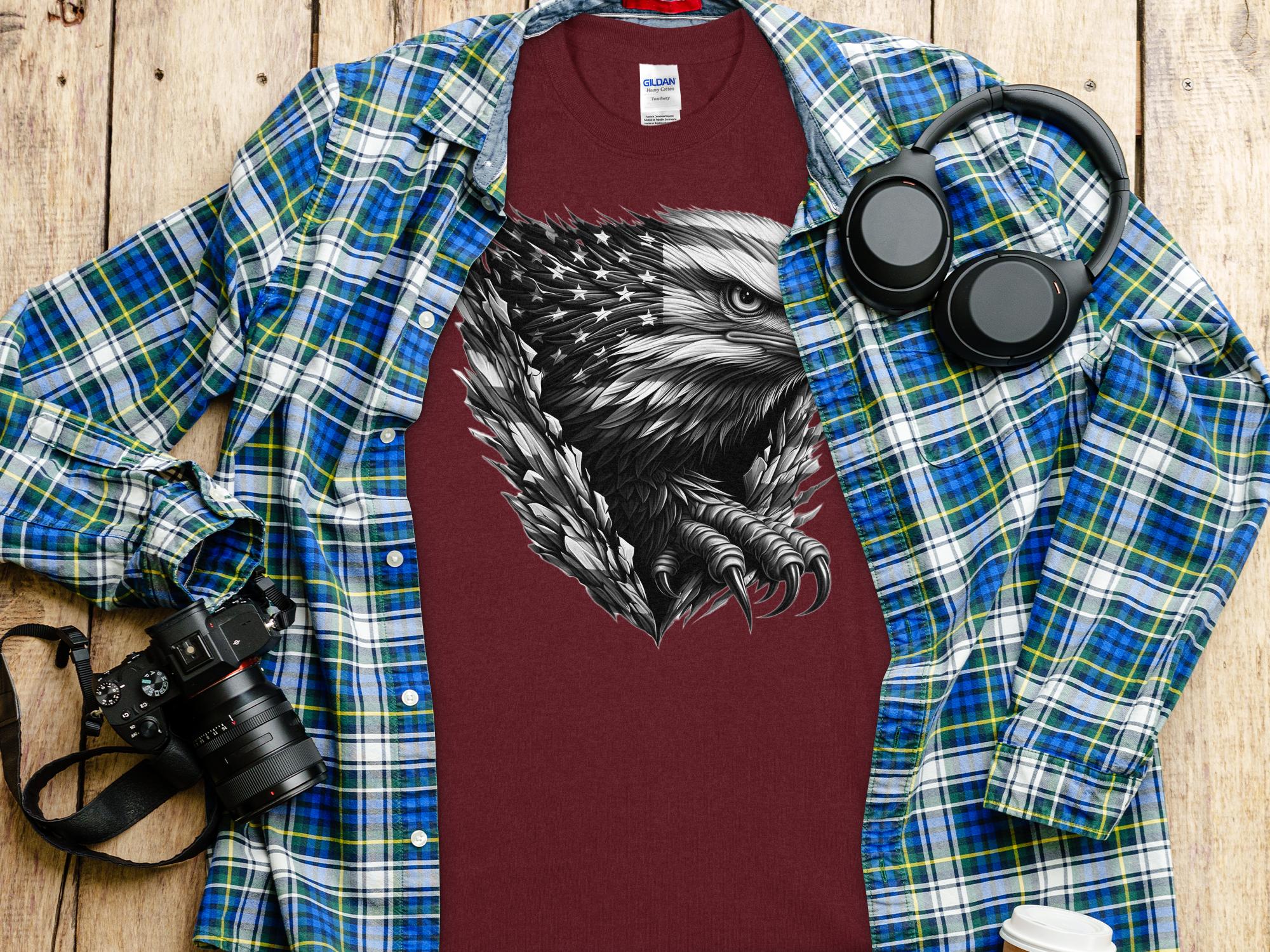 Eagle Patriot - Coloured Gildan T-Shirt Realistic Animal Talisman Unisex Tee Graphic Design