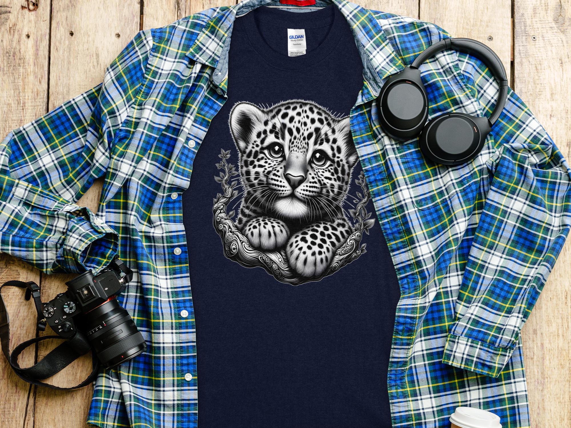 Leopard Bonsai - Coloured Gildan T-Shirt Realistic Animal Talisman Unisex Cute Tee Graphic Design