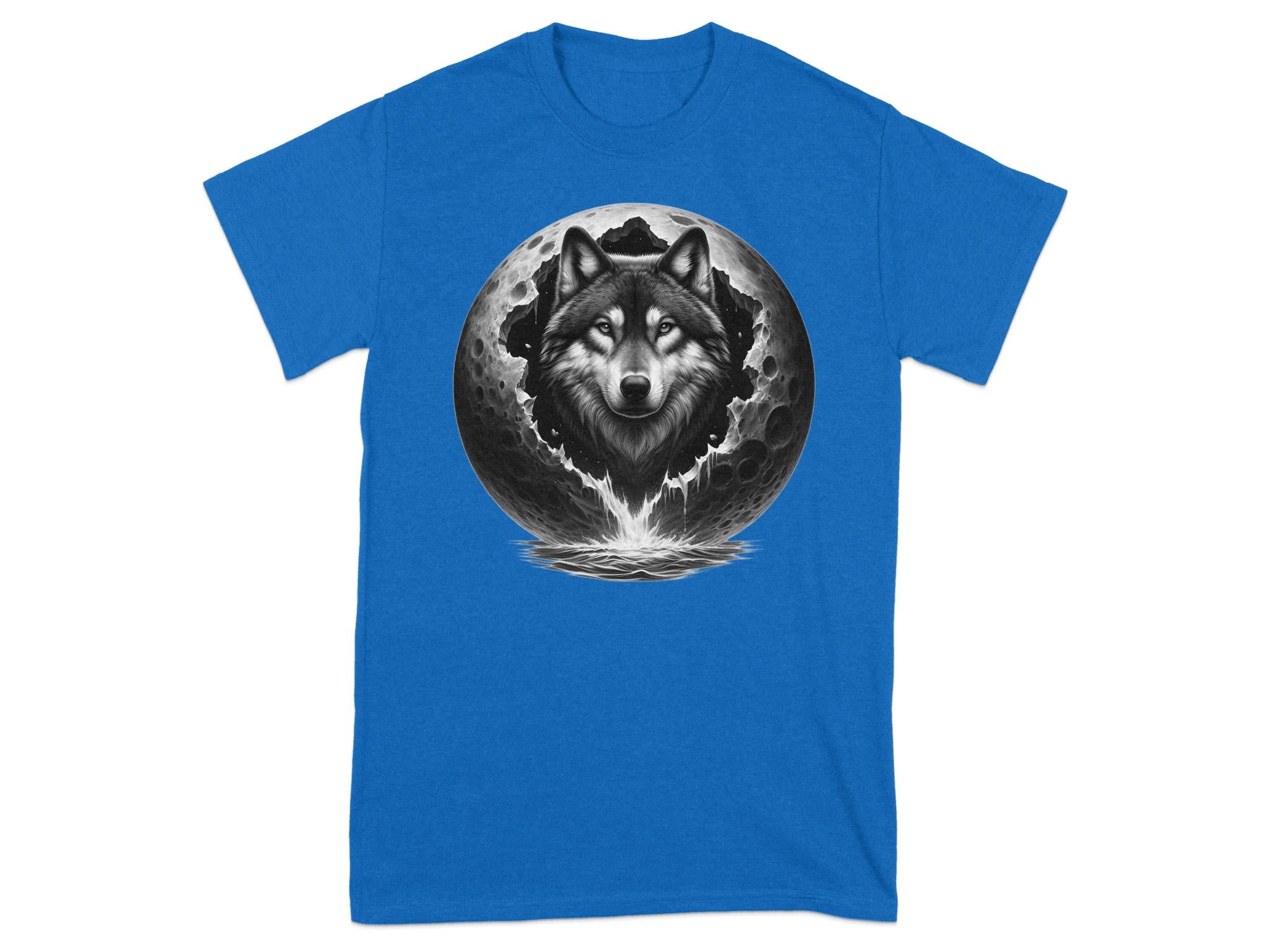 Moon Wolf - Coloured Gildan T-Shirt Realistic Animal Talisman Unisex Mythology Tee Graphic Design