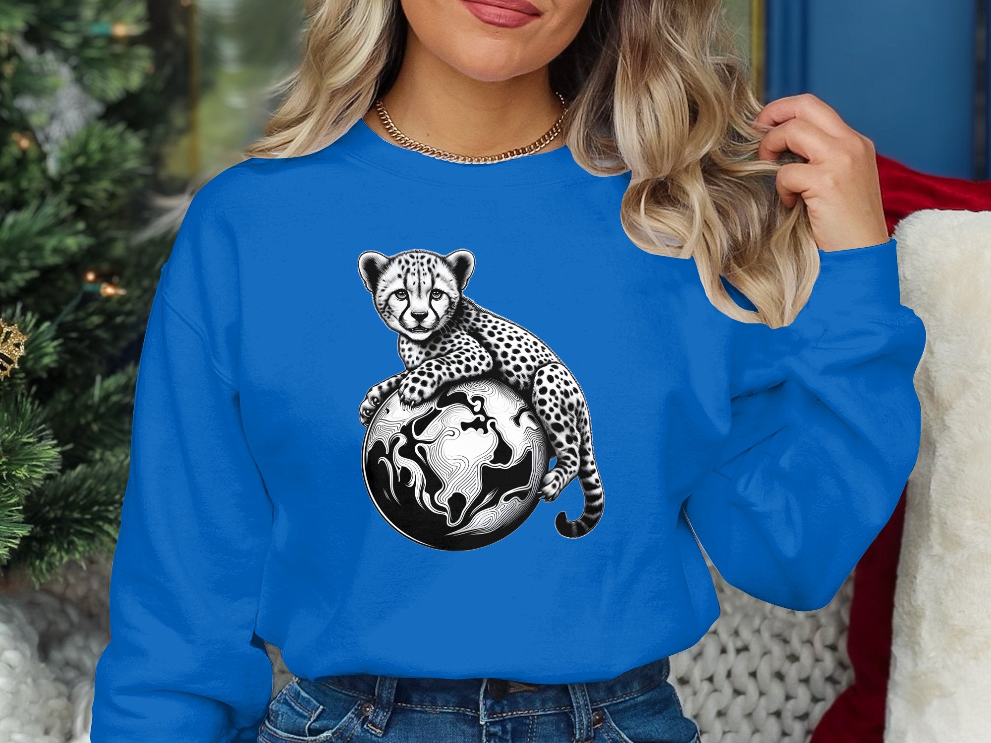 Cheetah World - Coloured Gildan Sweatshirt Realistic Animal Talisman Unisex Cute Tee Graphic Design