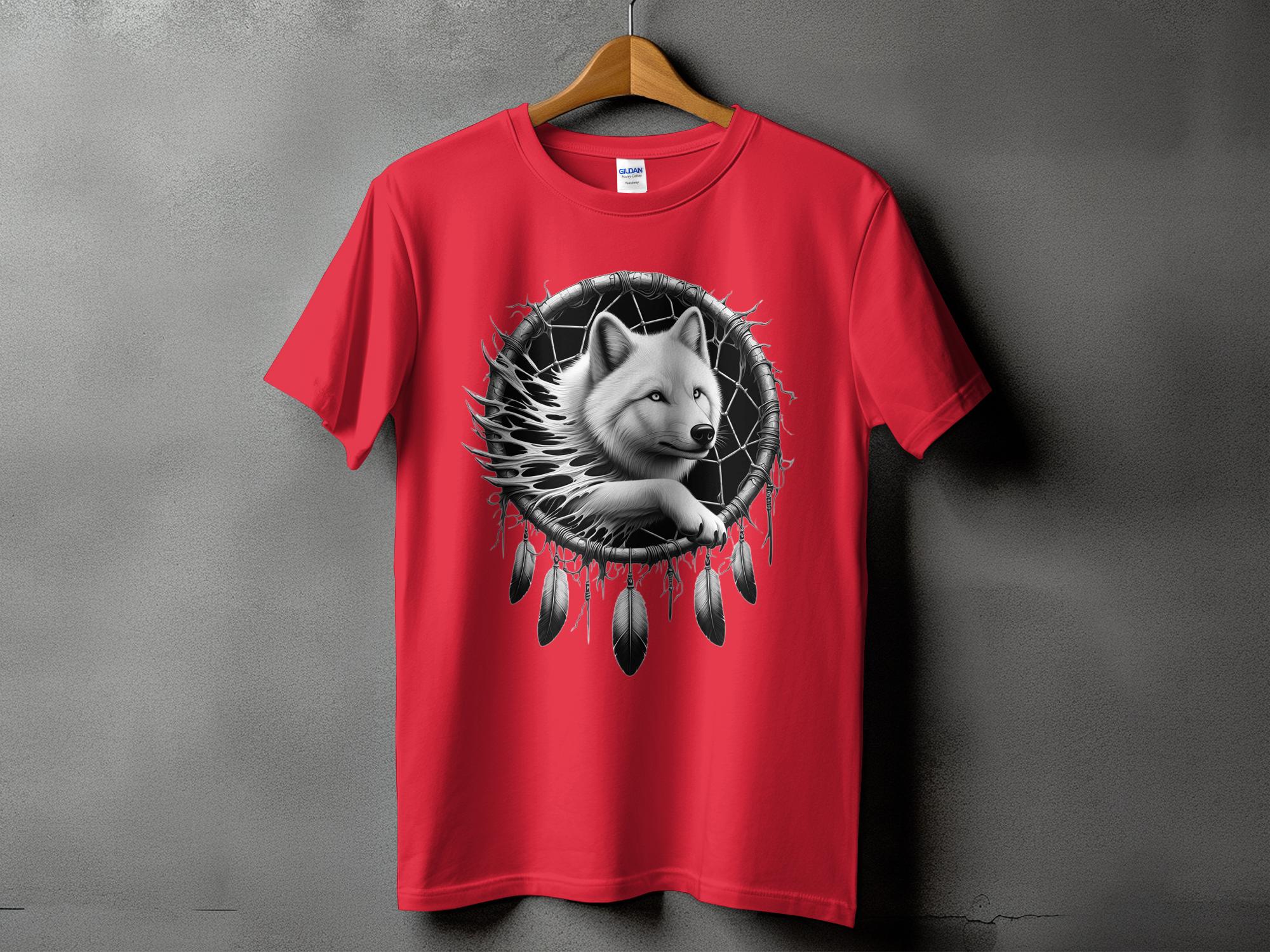 Dreamcatcher Wolf - Coloured Gildan T-Shirt Realistic Native American Talisman Unisex Mythology Tee Graphic Design