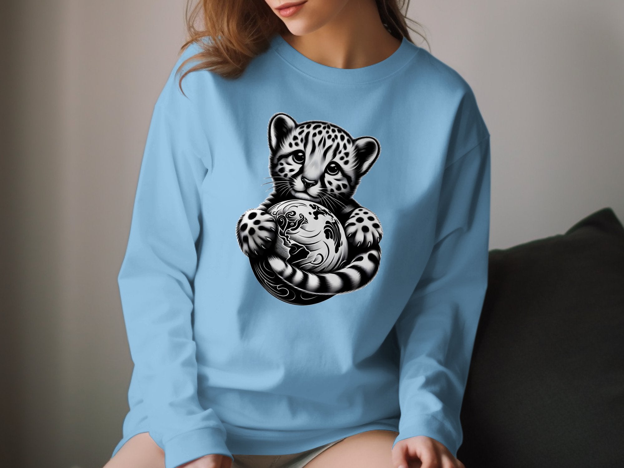 Cheetah World - Coloured Gildan Long Sleeve Realistic Animal Talisman Unisex Cute Tee Graphic Design